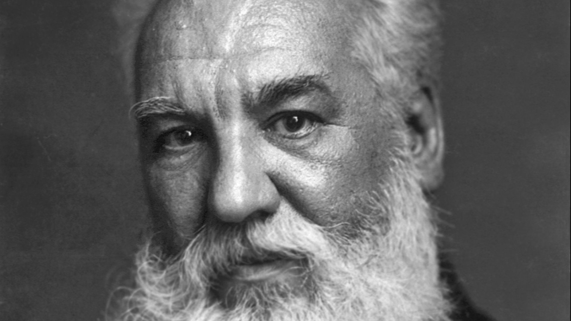 File:Alexander Graham Bell.jpeg