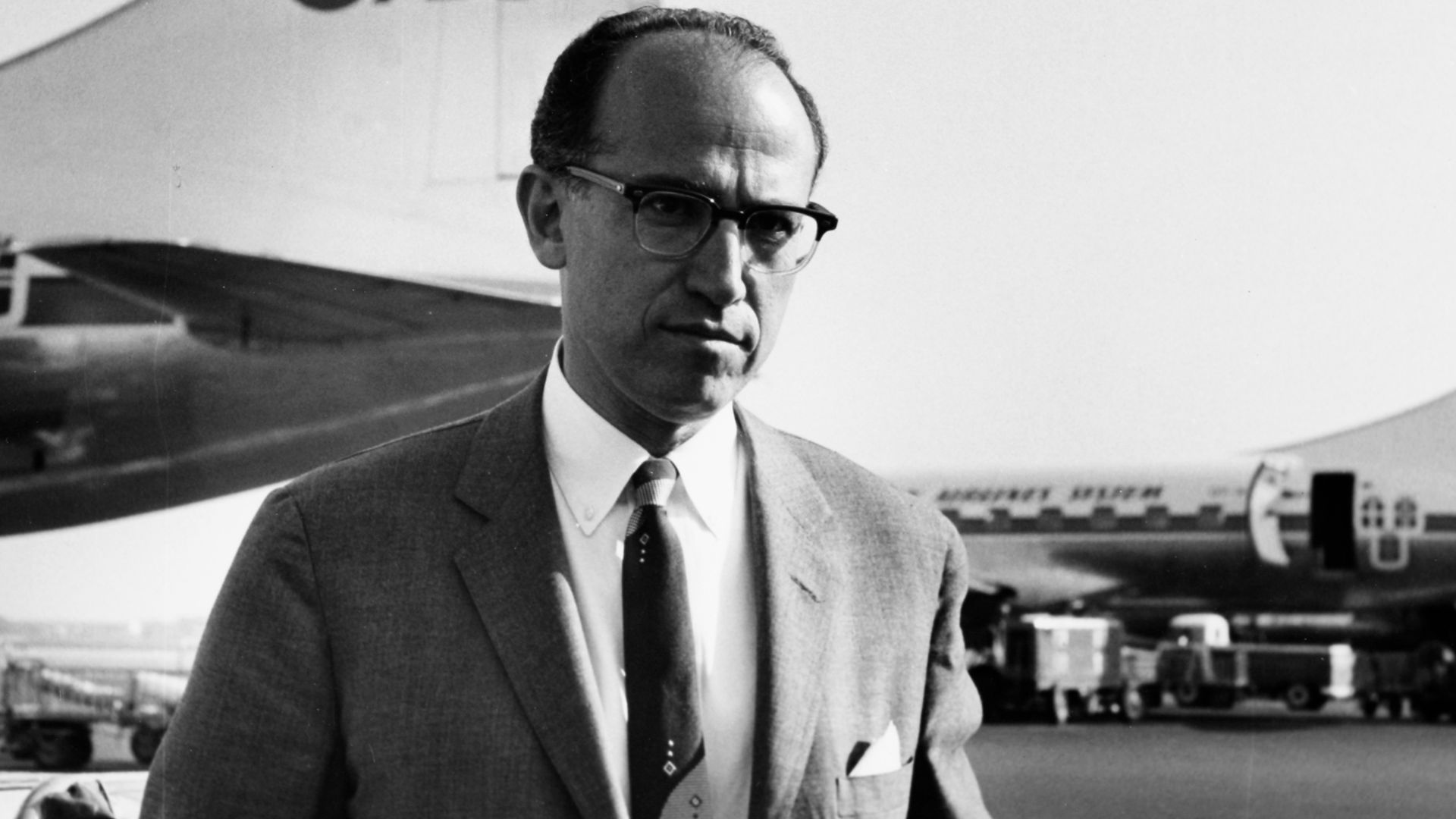File:Dr Jonas Edward Salk, creator of Salk polio vaccine, at Copenhagen Airport.jpg