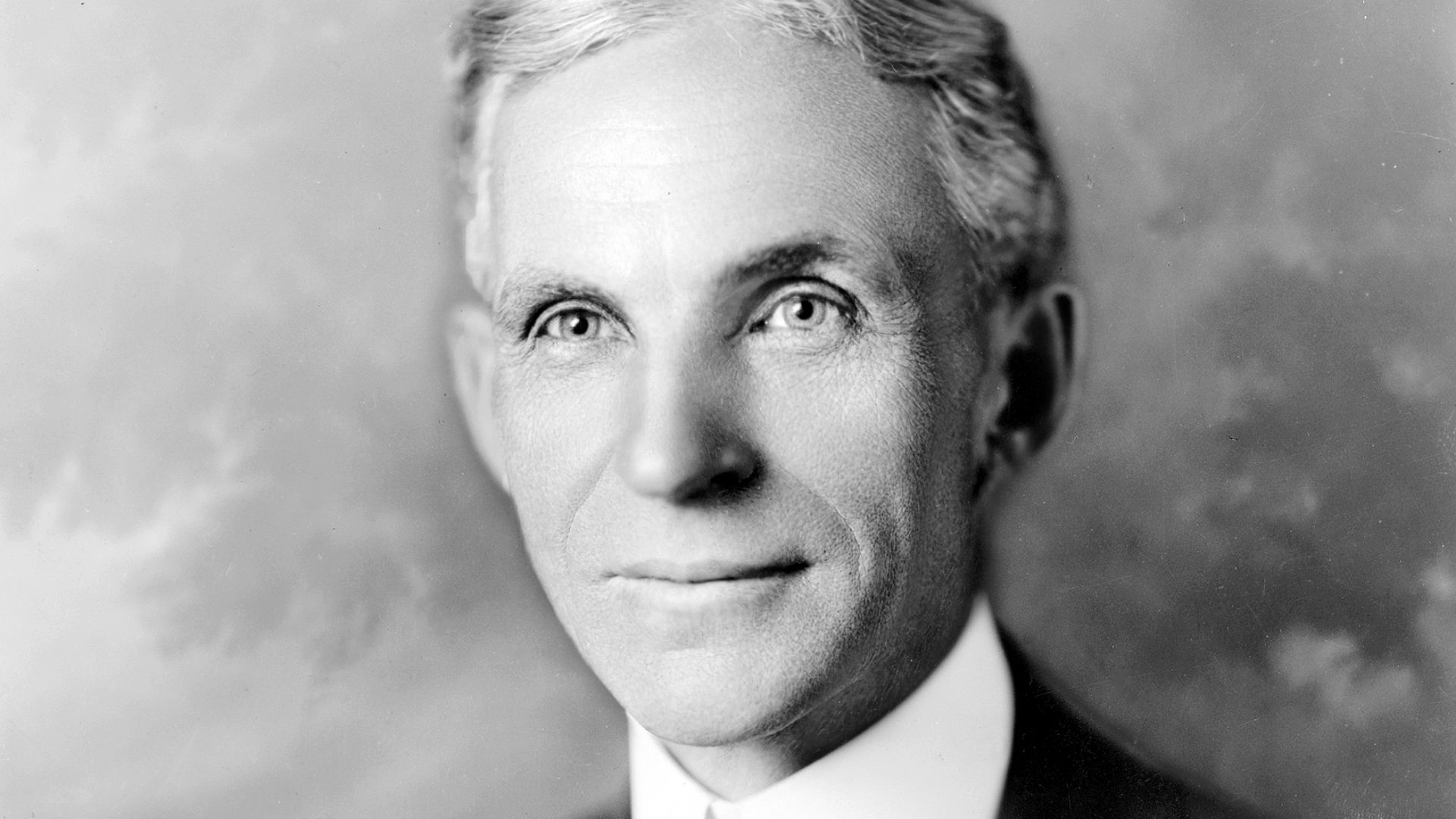 File:Henry ford 1919.jpg