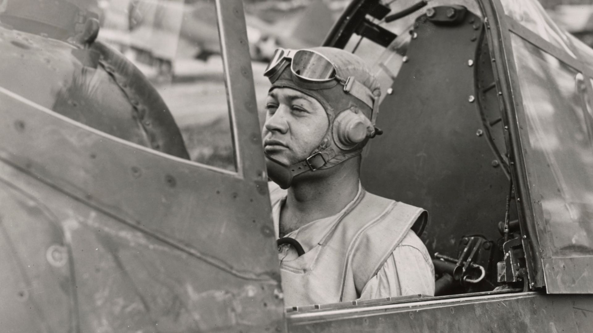 File:Pappy Boyington in cockpit.jpg