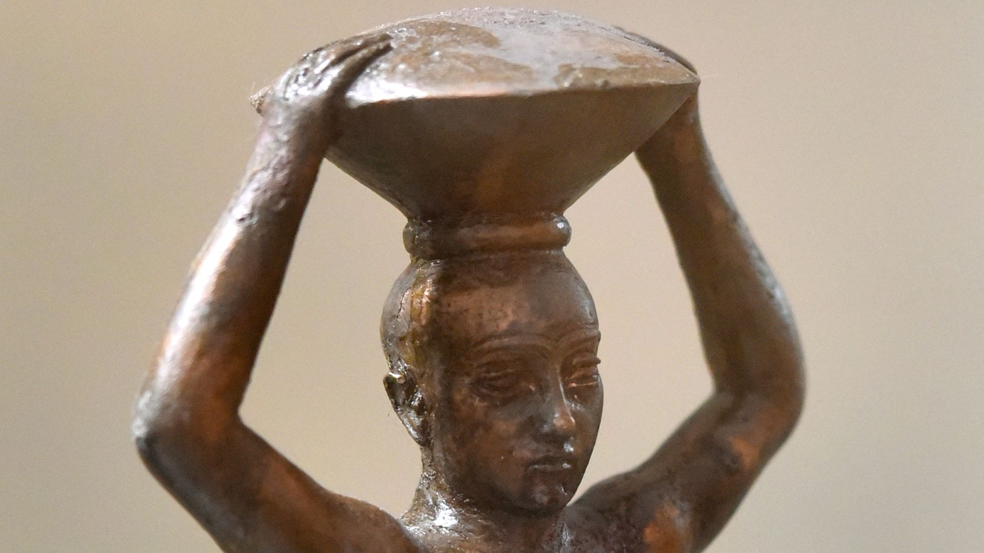 File:Foundation figurine of Ur-Nammu, from Nippur, Iraq. 21st century BCE. Iraq Museum.jpg