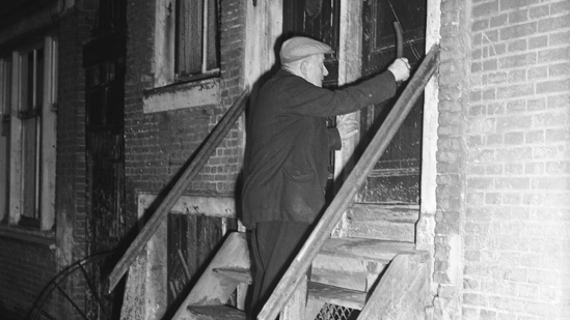 File:11-15-1947 03229 Ome Jan, de porder.jpg