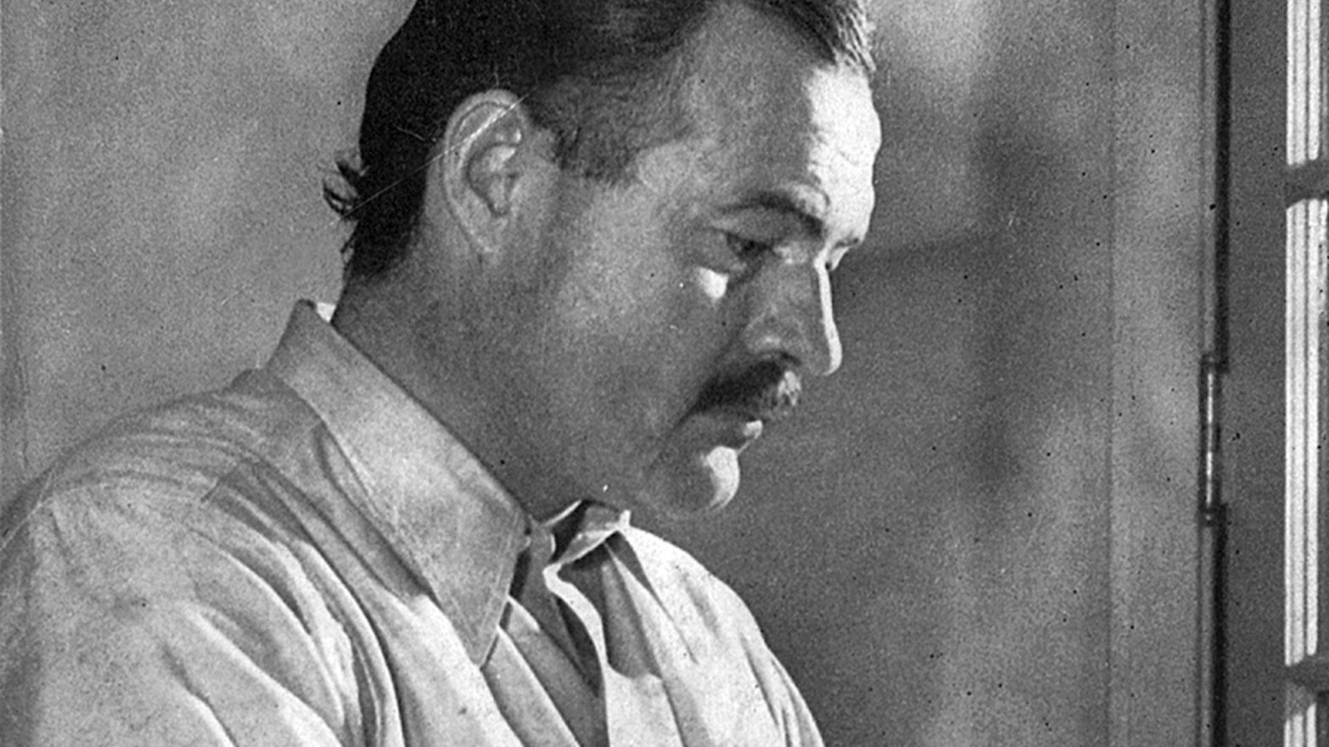 File:ErnestHemingway.jpg