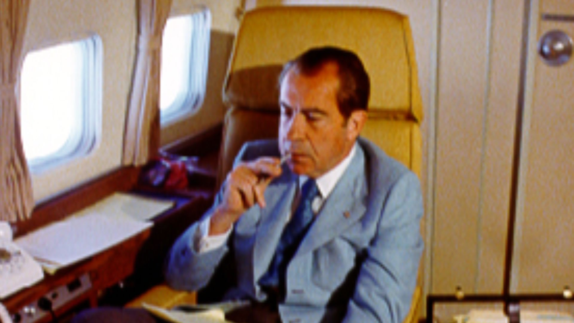 File:Nixon in Pres cabin of AFO.jpg