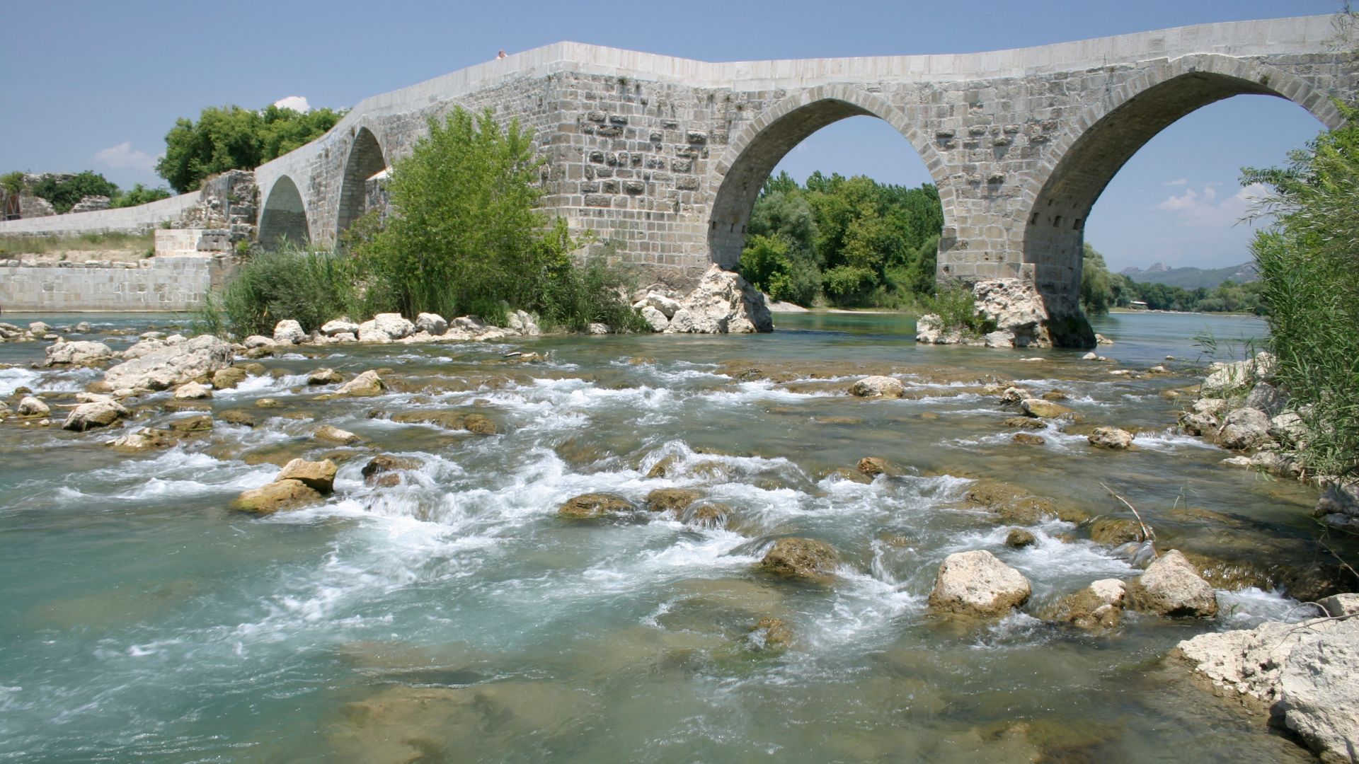 File:Eurymedon Bridge, Aspendos, Turkey. Pic 01.jpg