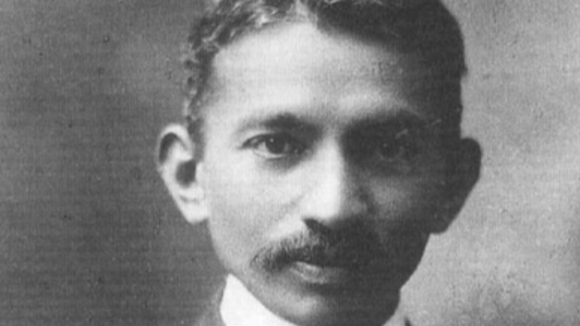 File:Gandhi suit.jpg