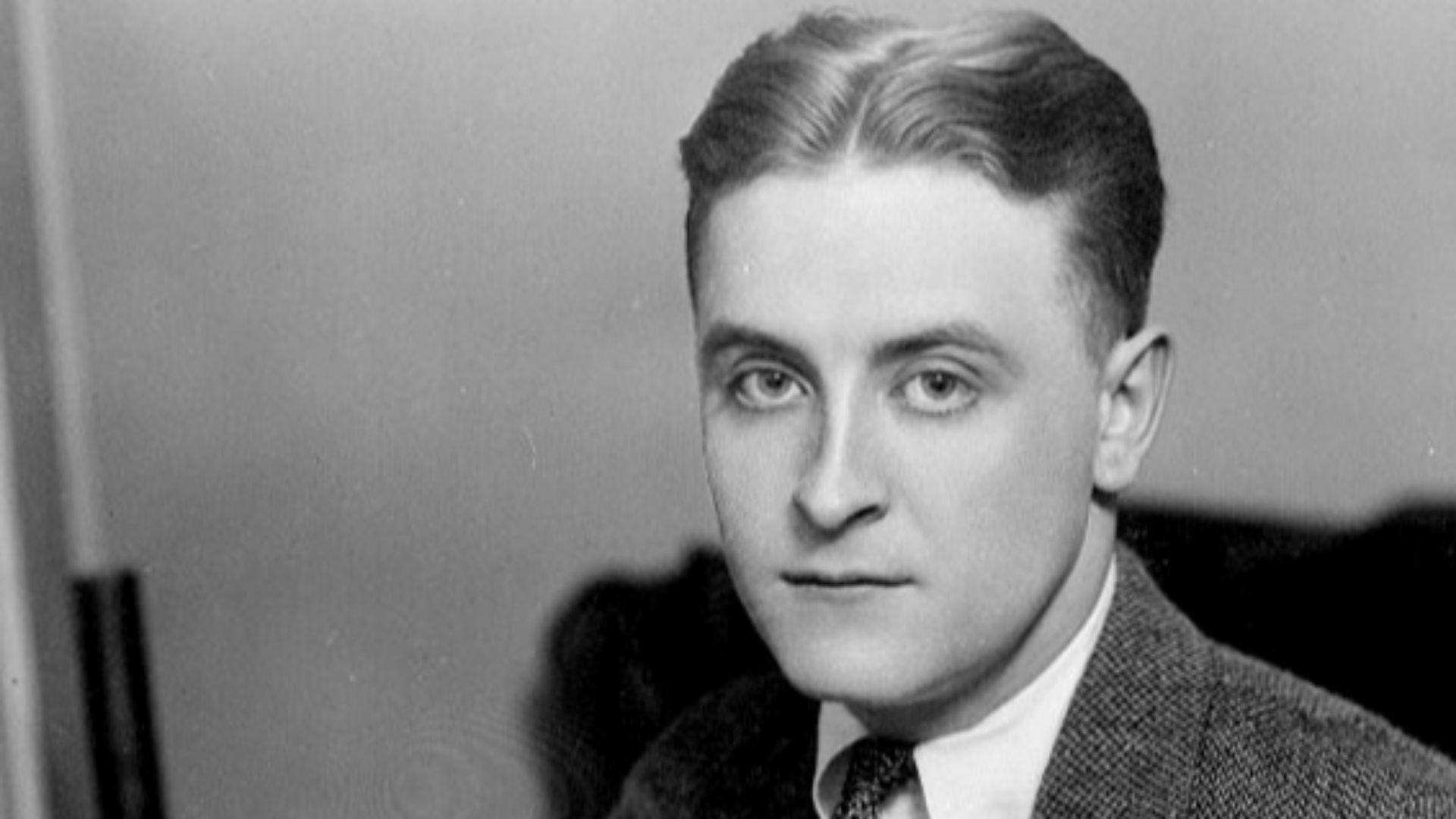 File:F Scott Fitzgerald 1921.jpg