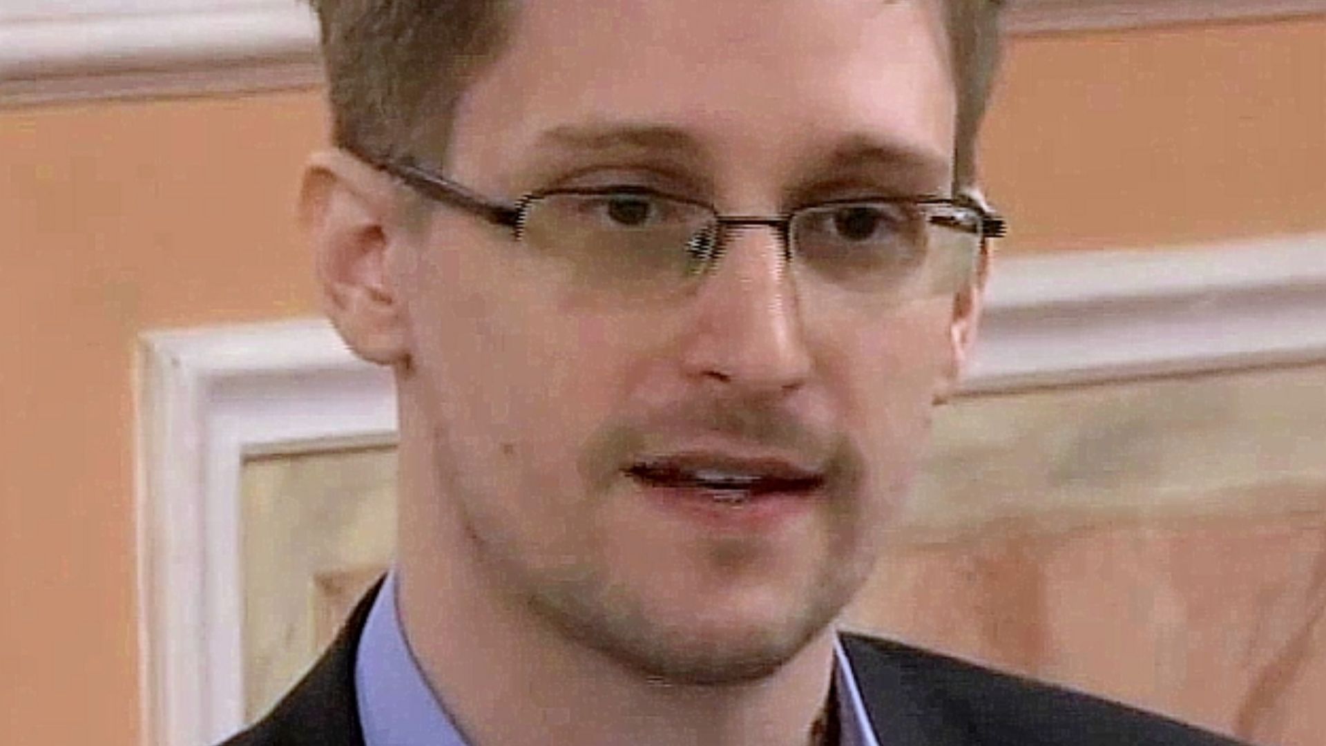 File:Edward Snowden 2013-10-9 (1) (cropped).jpg