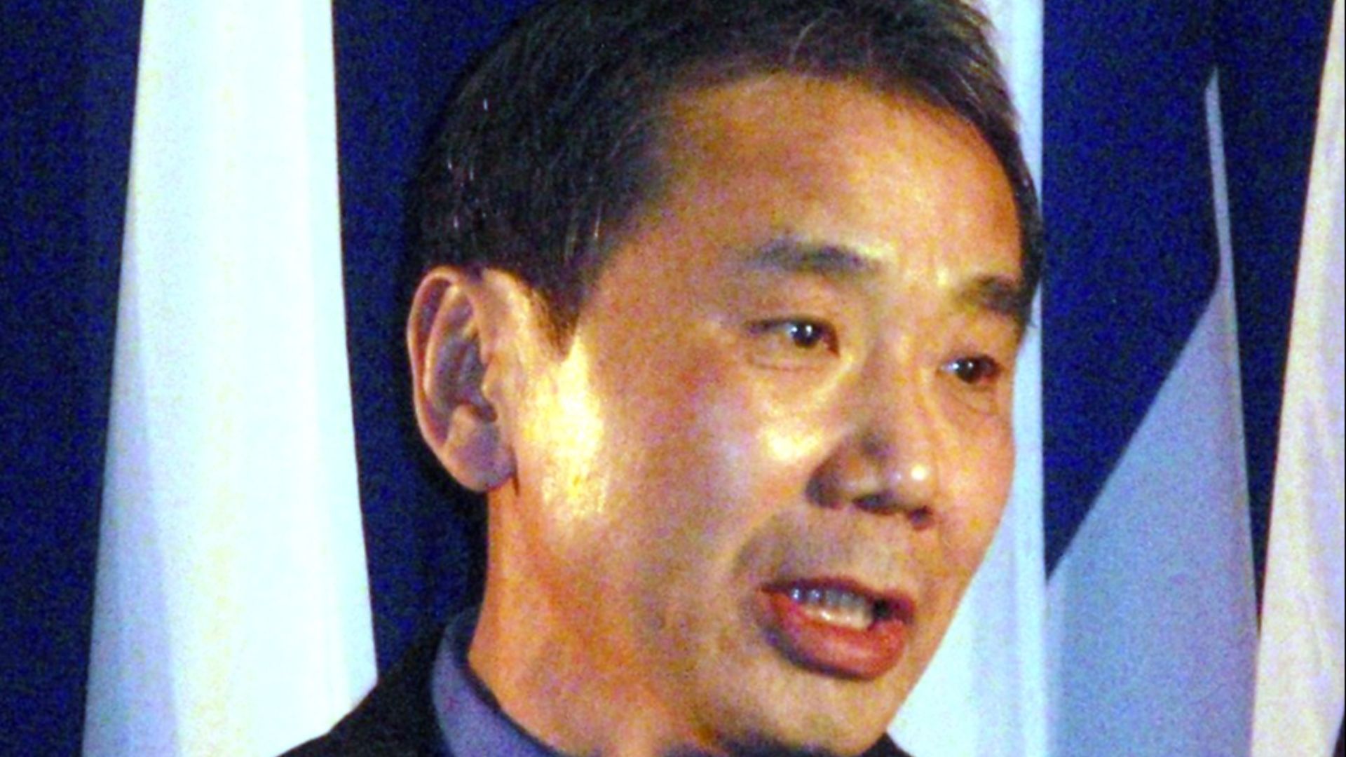 File:Murakami Haruki (2009).jpg