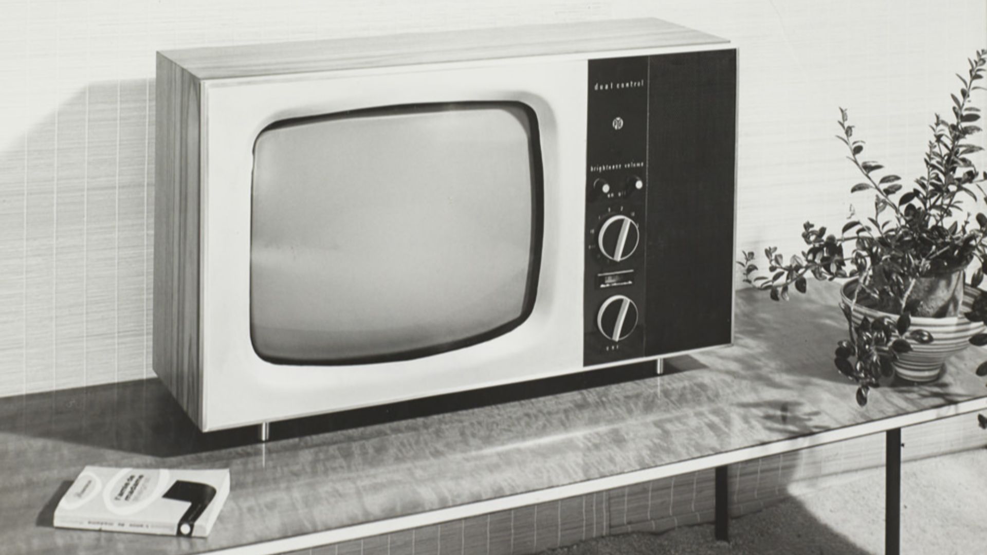 File:TV for Pye, 1965.jpg
