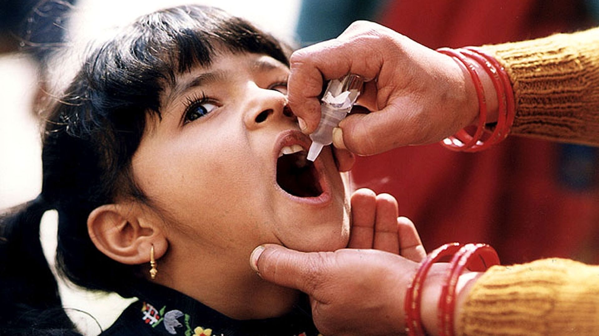 File:Oral Polio Vaccine.jpg