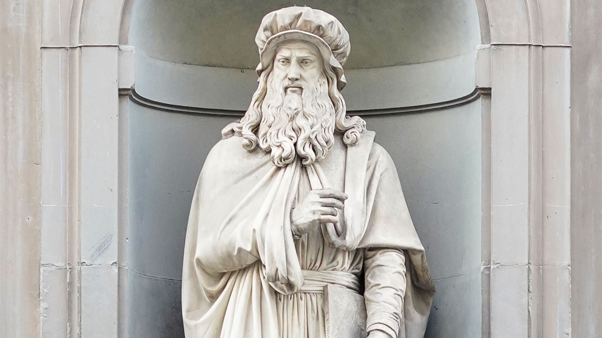 File:Statue of Leonardo da Vinci (Uffizi).jpg