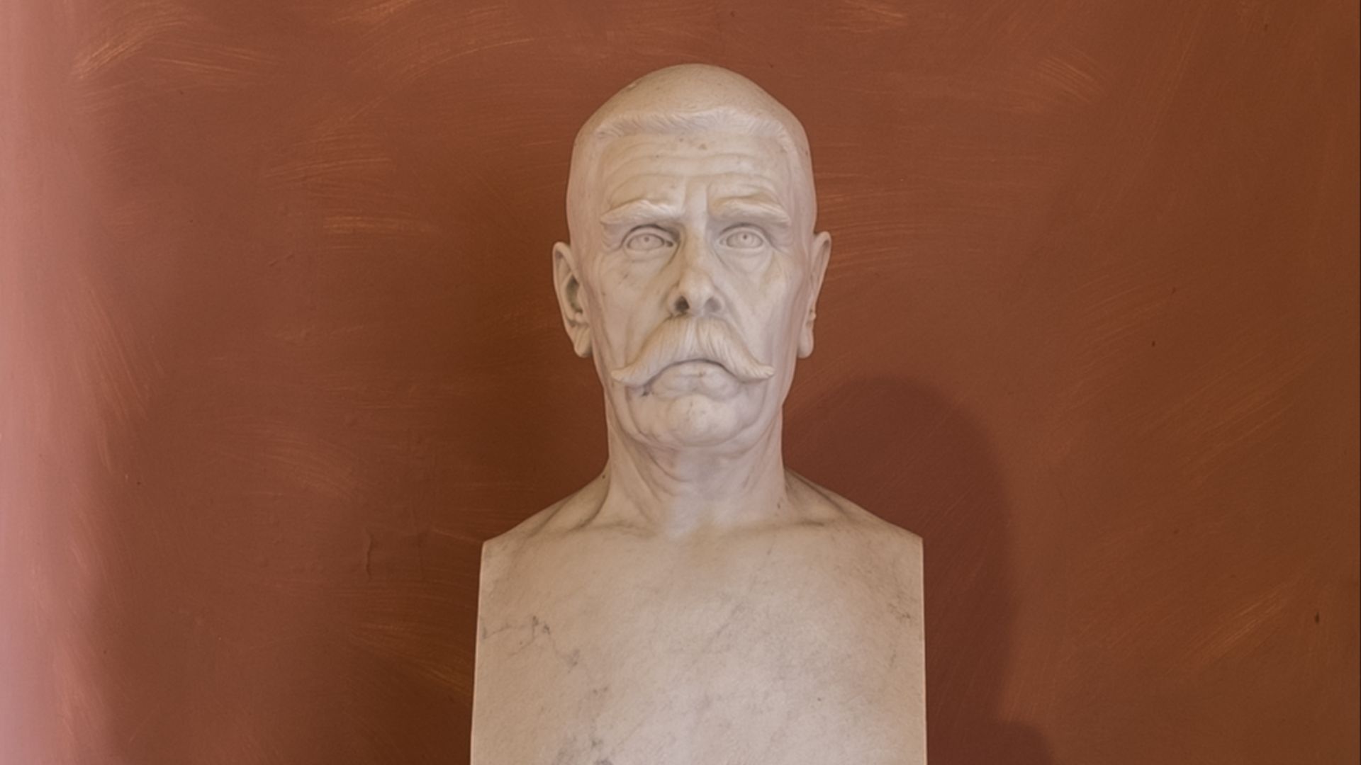 File:Julius Wagner-Jauregg (1857-1940), Nr. 87 bust (marble) in the Arkadenhof of the University of Vienna-1954-HDR.jpg