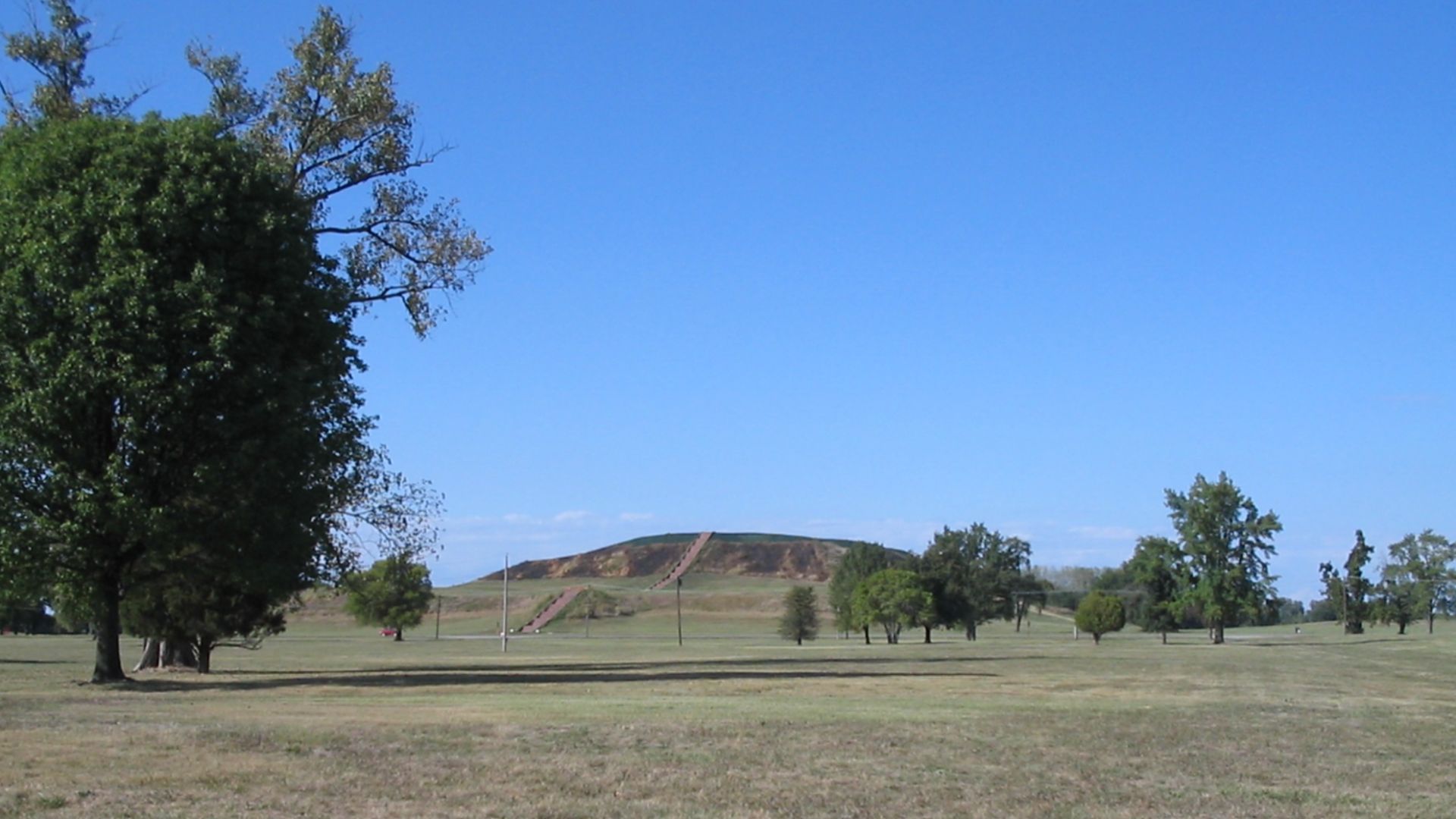File:Monks Mound, Cahokia Mounds State Historic Site.jpg