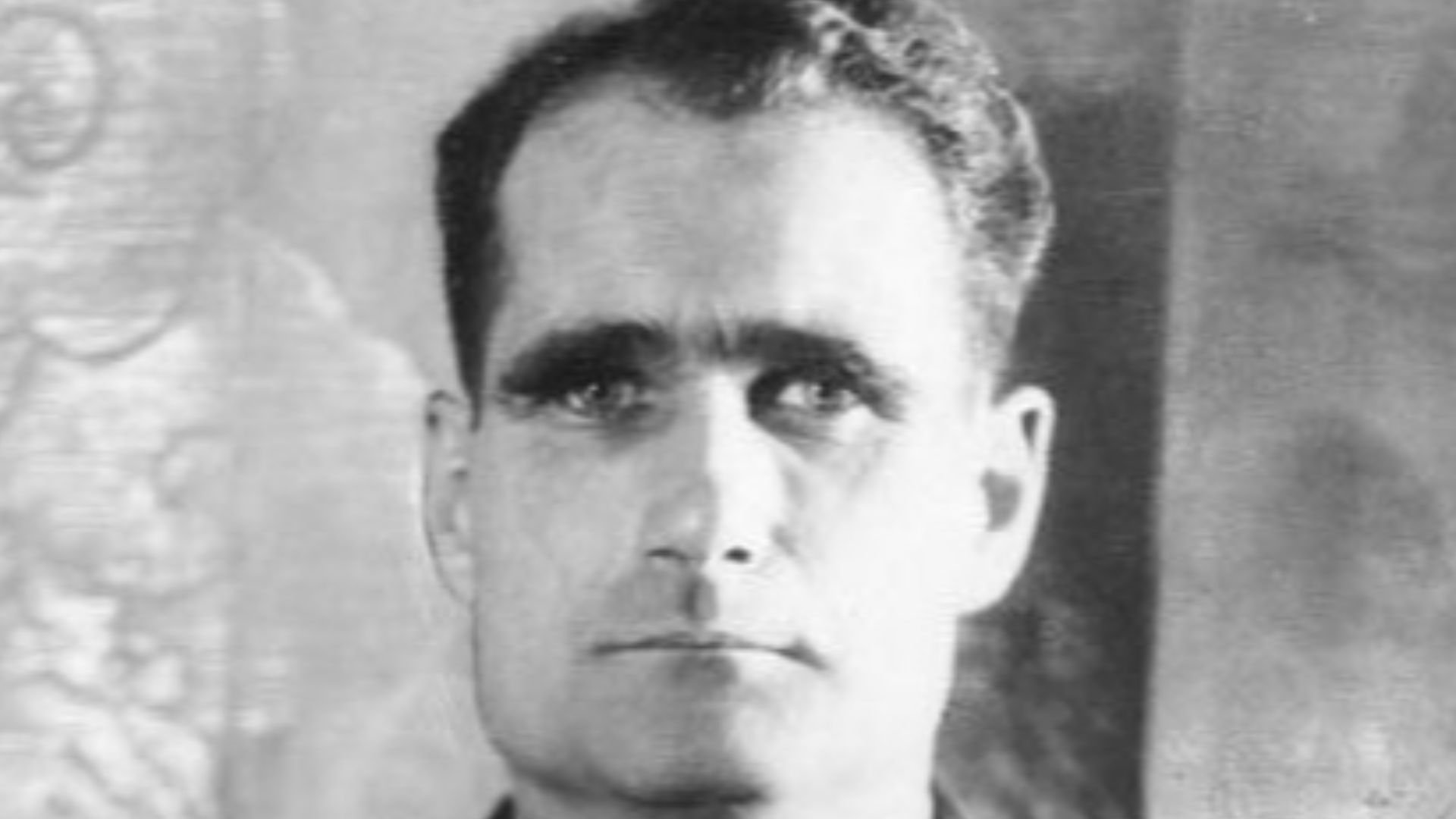 File:Bundesarchiv Bild 183-1987-0313-507, Rudolf Hess (cropped)(b).jpg
