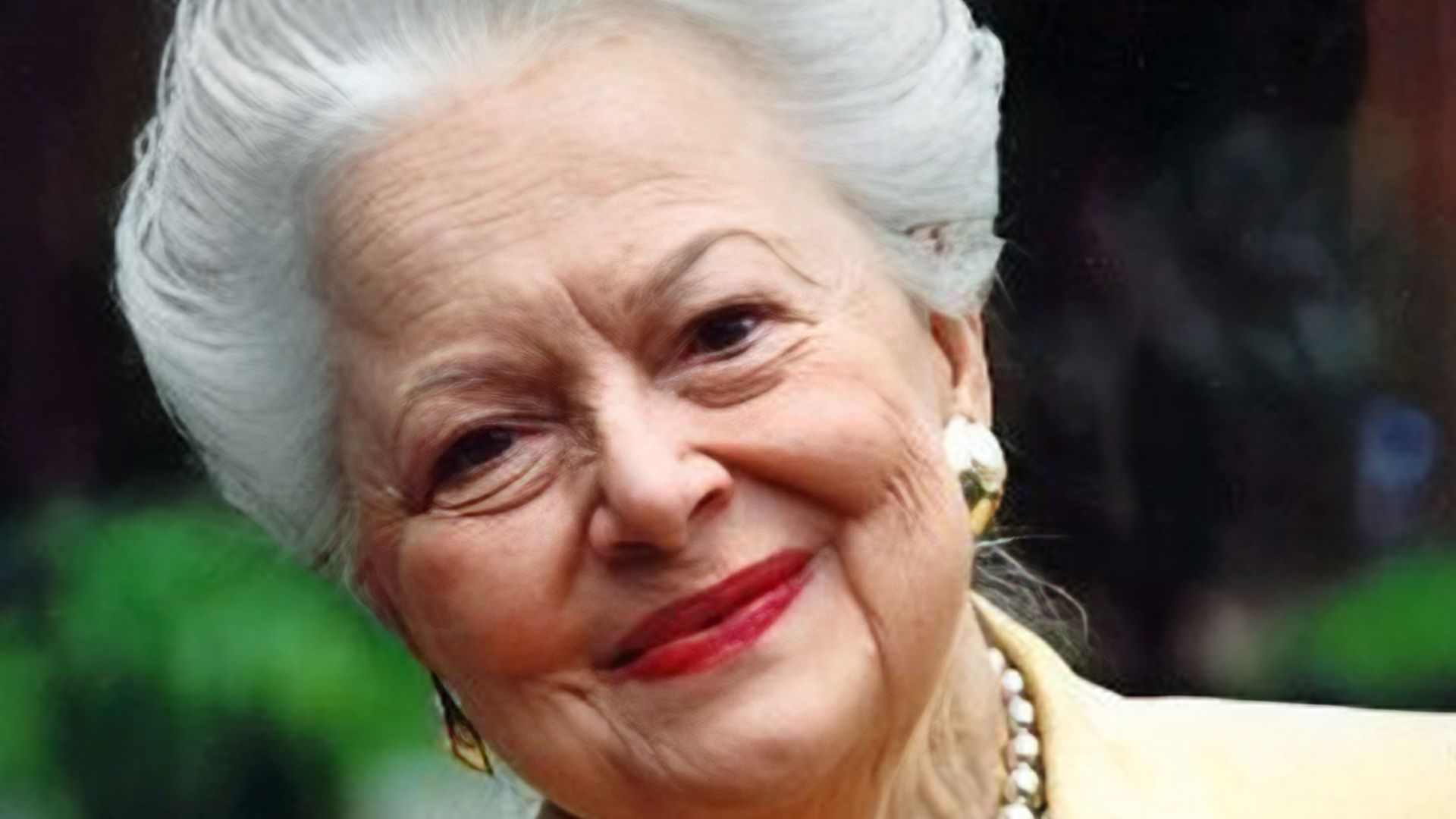 File:Olivia de Havilland.jpg