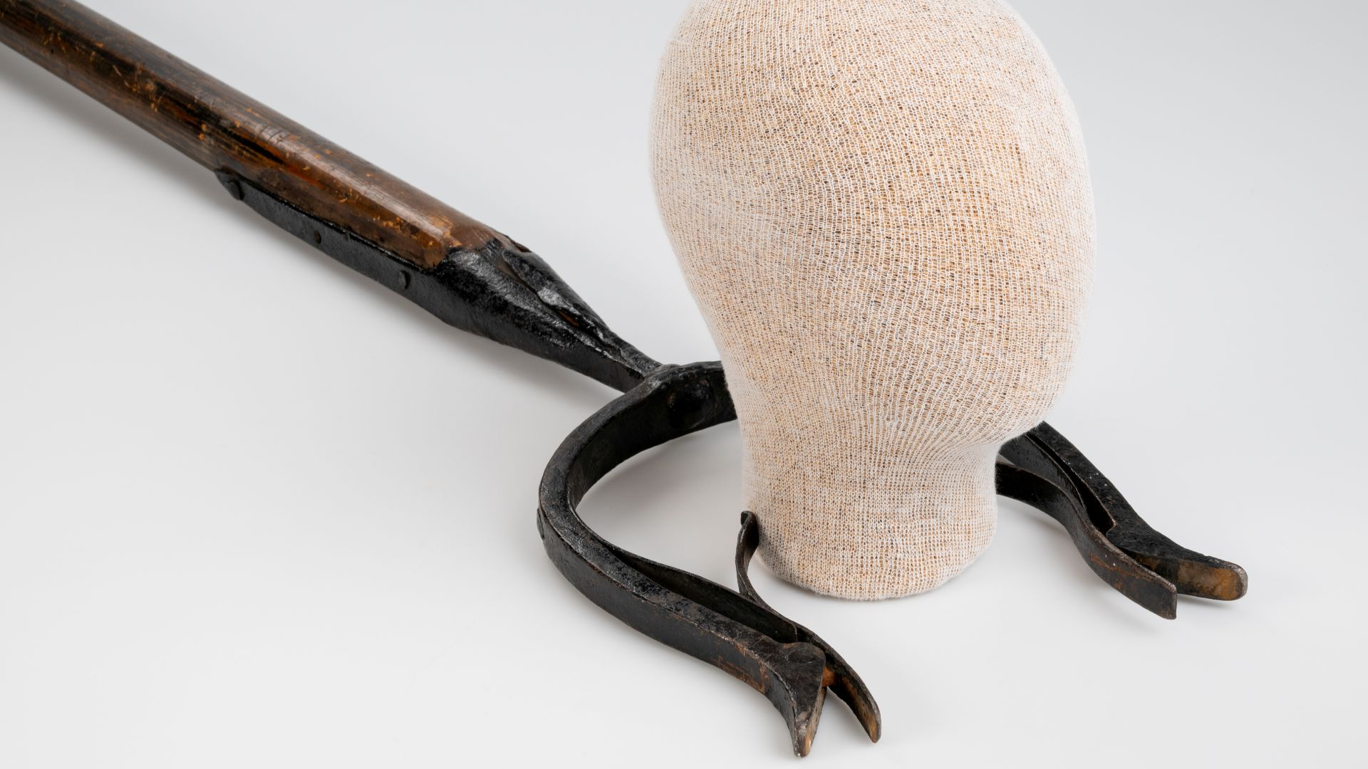 File:Väktarsax Småland - M 68553 (2).jpg