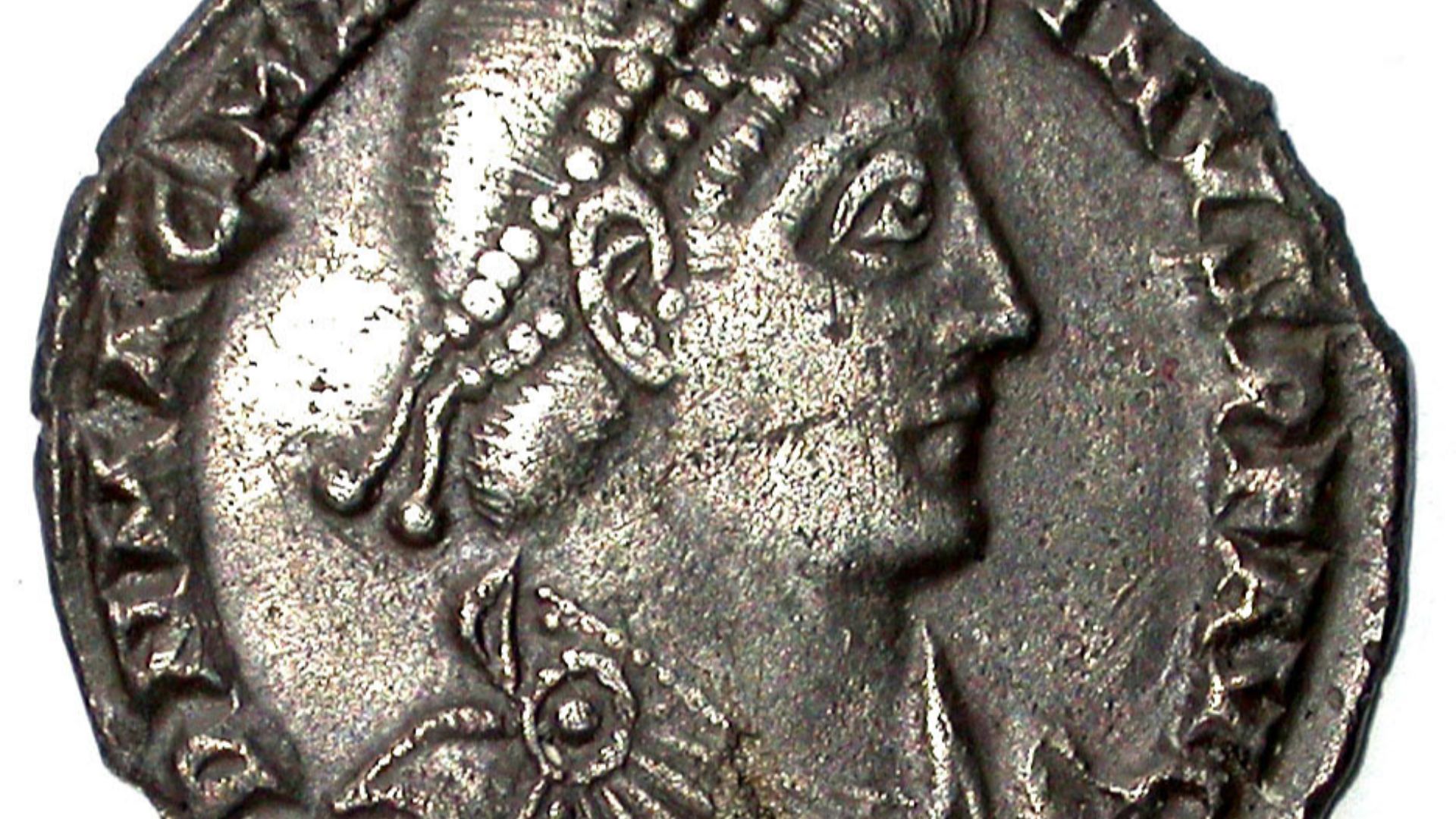 File:Roman Miliarensis of Magnus Maximus (FindID 198289).jpg