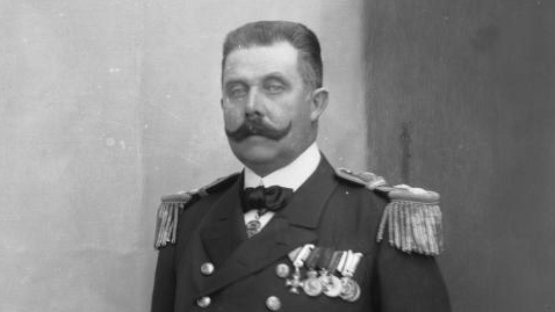 File:Ferdinand Schmutzer - Franz Ferdinand von Österreich-Este, 1914.jpg