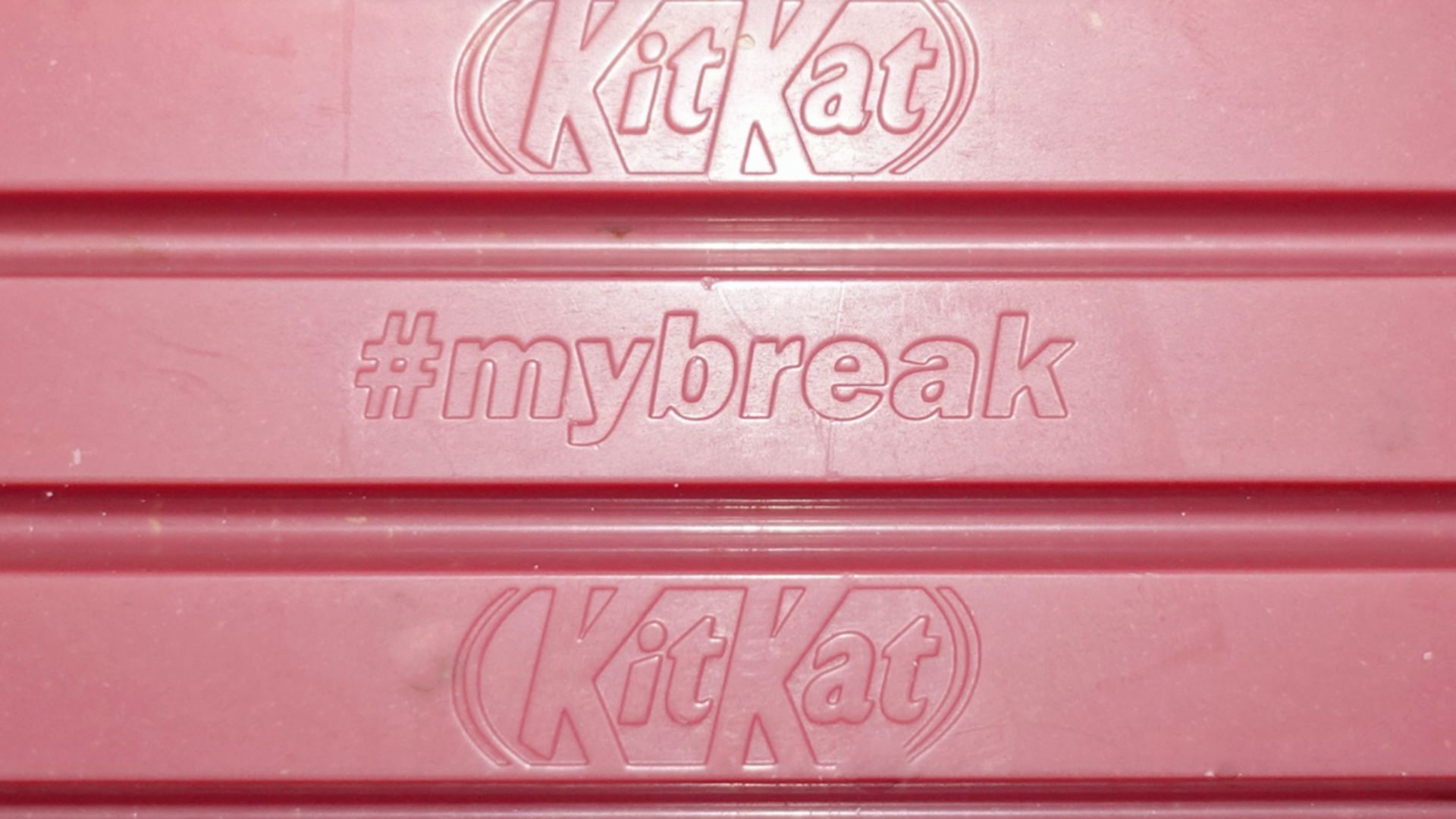 File:Kit Kat Ruby.jpg