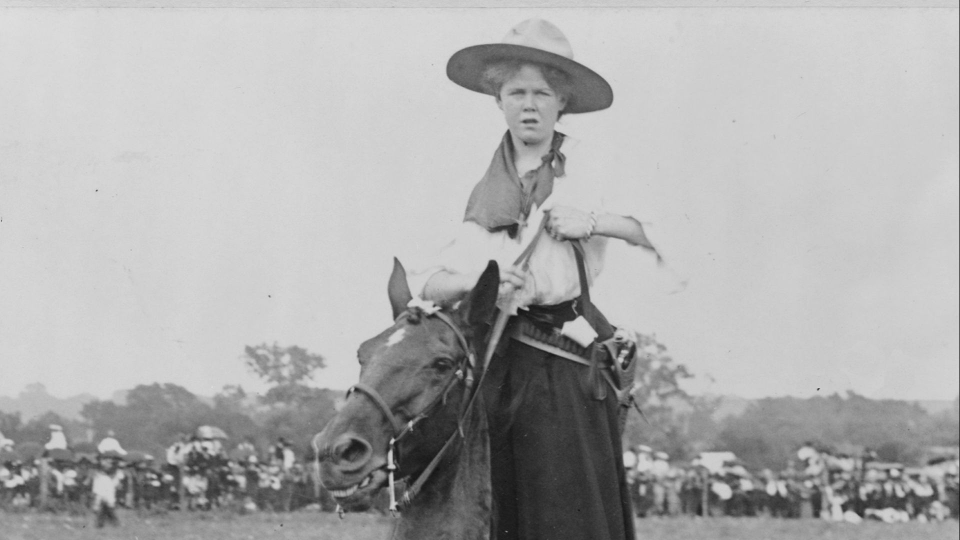 File:Lucille Mulhall at 101 Ranche LCCN00651246 (cropped).jpg