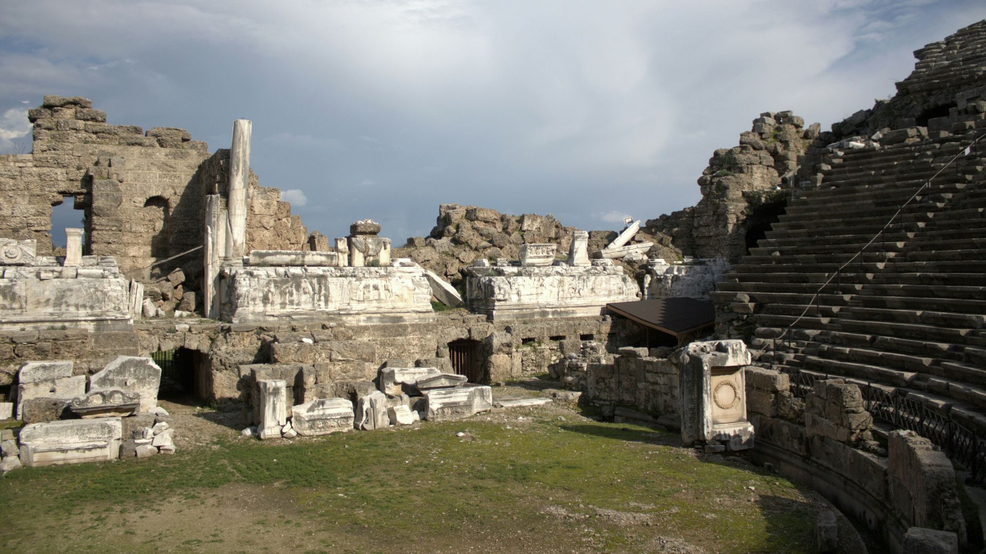 the ruins of the ancient city of pompei