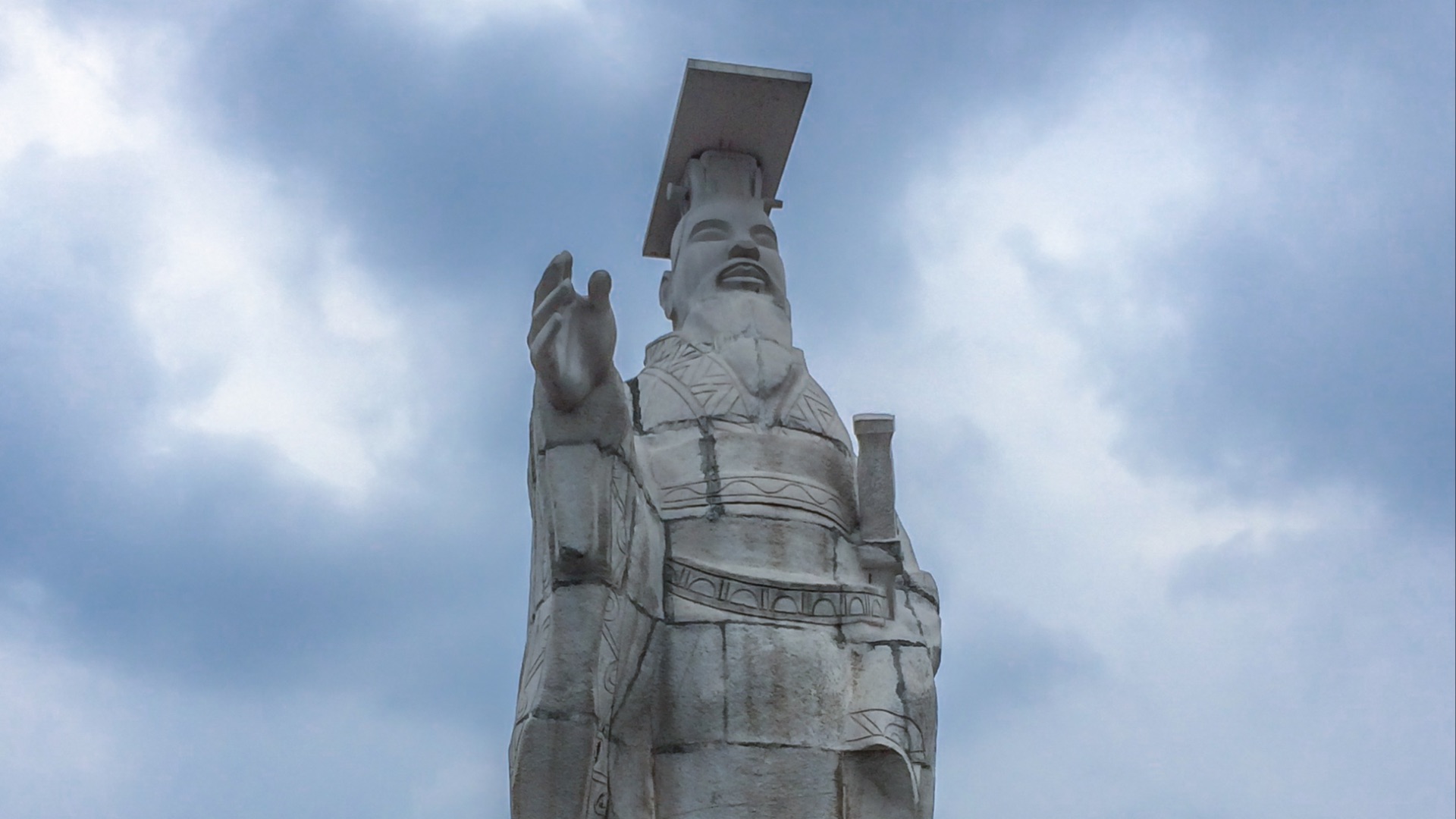 File:Qin Shi Huang statue.jpg