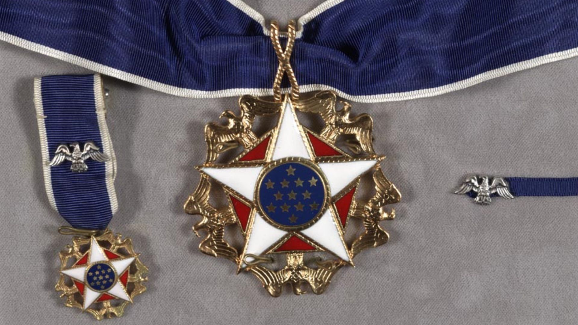 File:Presidential-medal-of-freedom.jpg