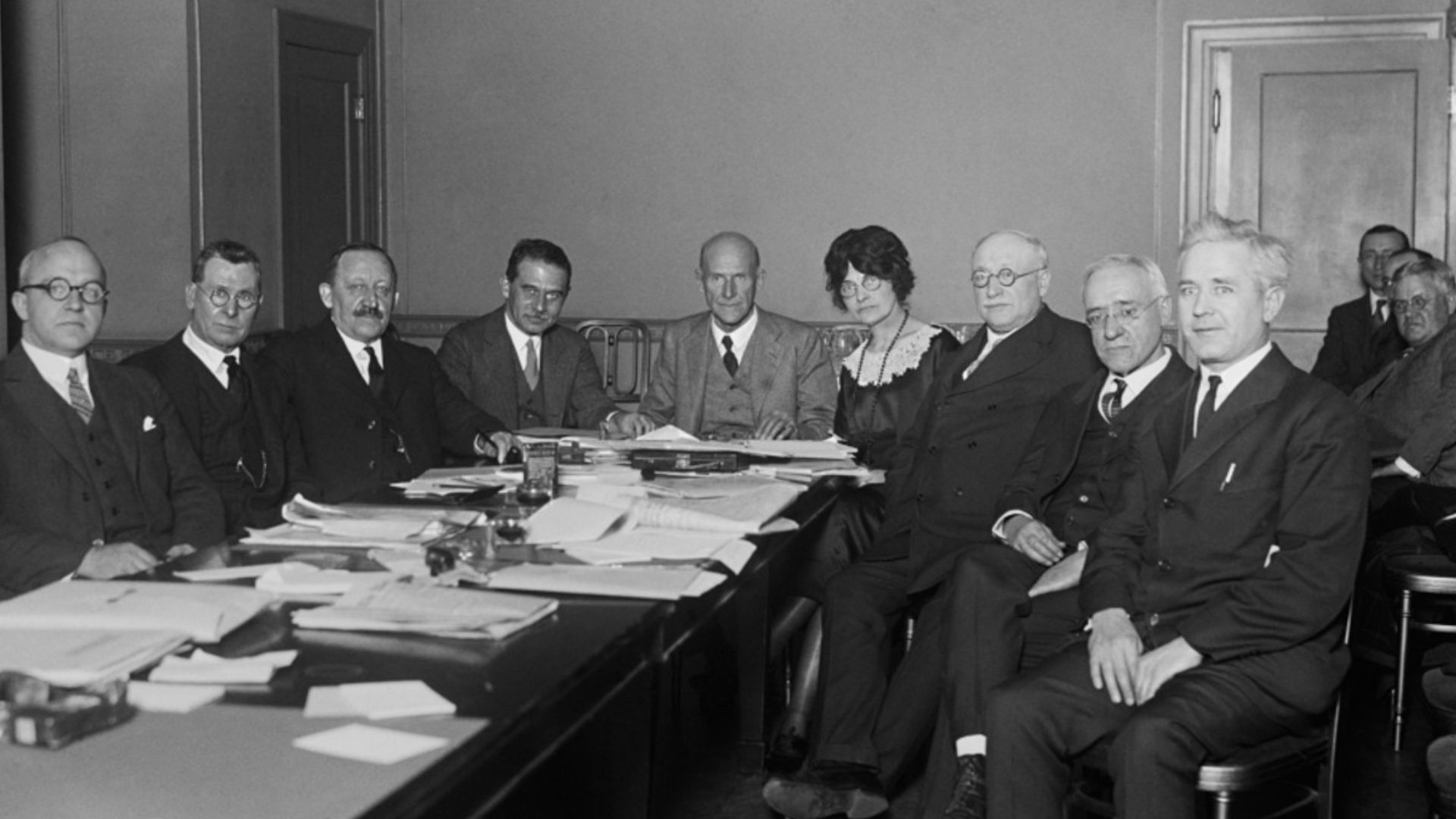 File:National Executive Committee Of The Socialist Party circa 1920s.jpg