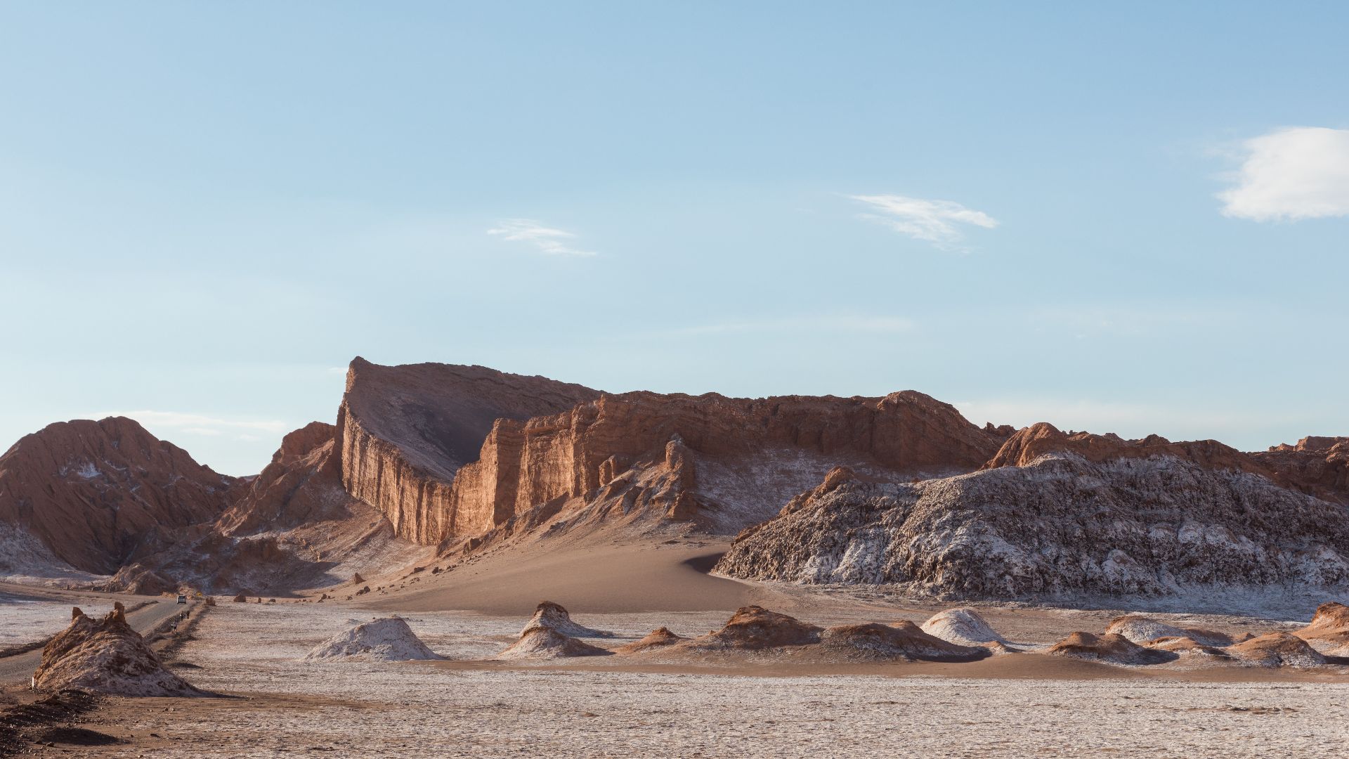 File:Anfiteatro, Valle de la Luna, San Pedro de Atacama, Chile, 2016-02-01, DD 149.JPG