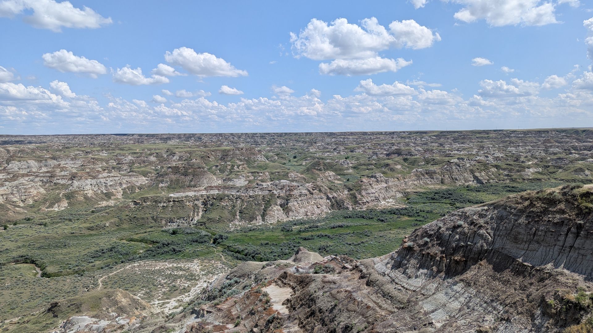 File:Upland View of Dinosaur Provincial Park.jpg