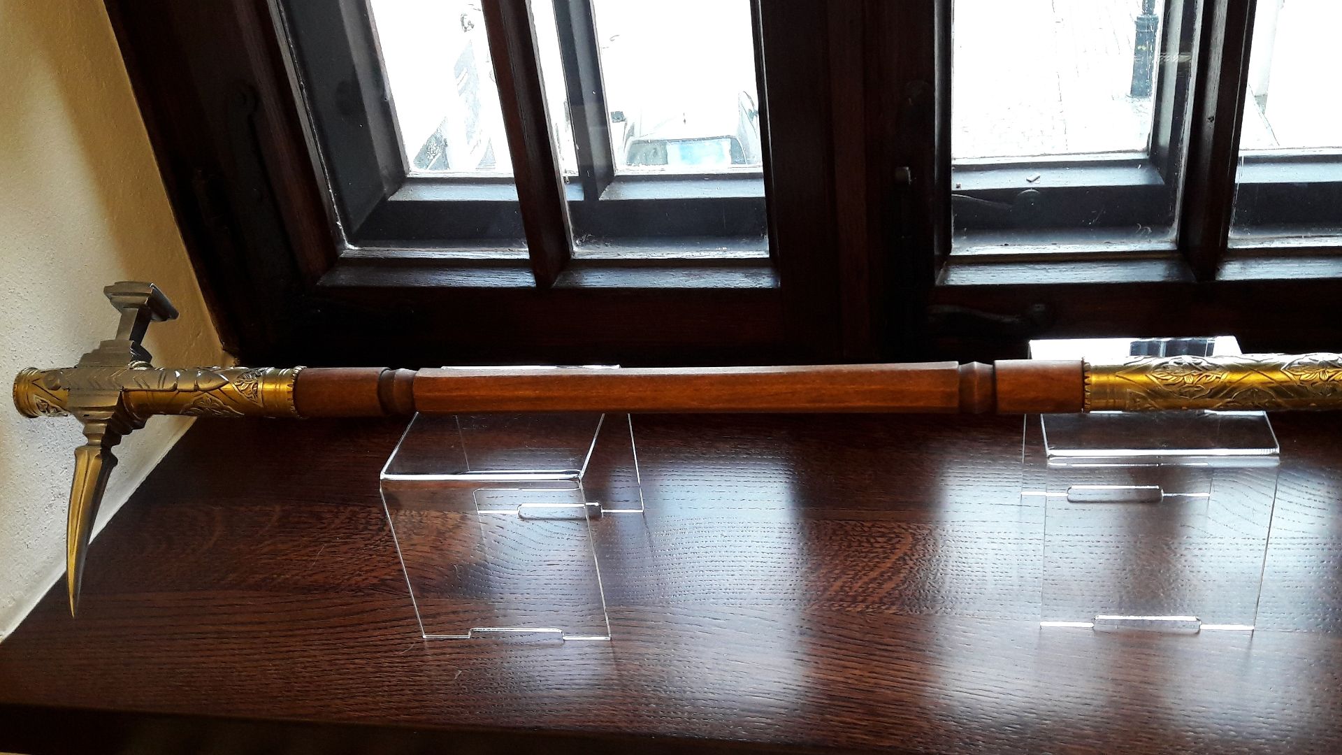 File:Poland Replica of a war-hammer of Michał Piekarski.jpg