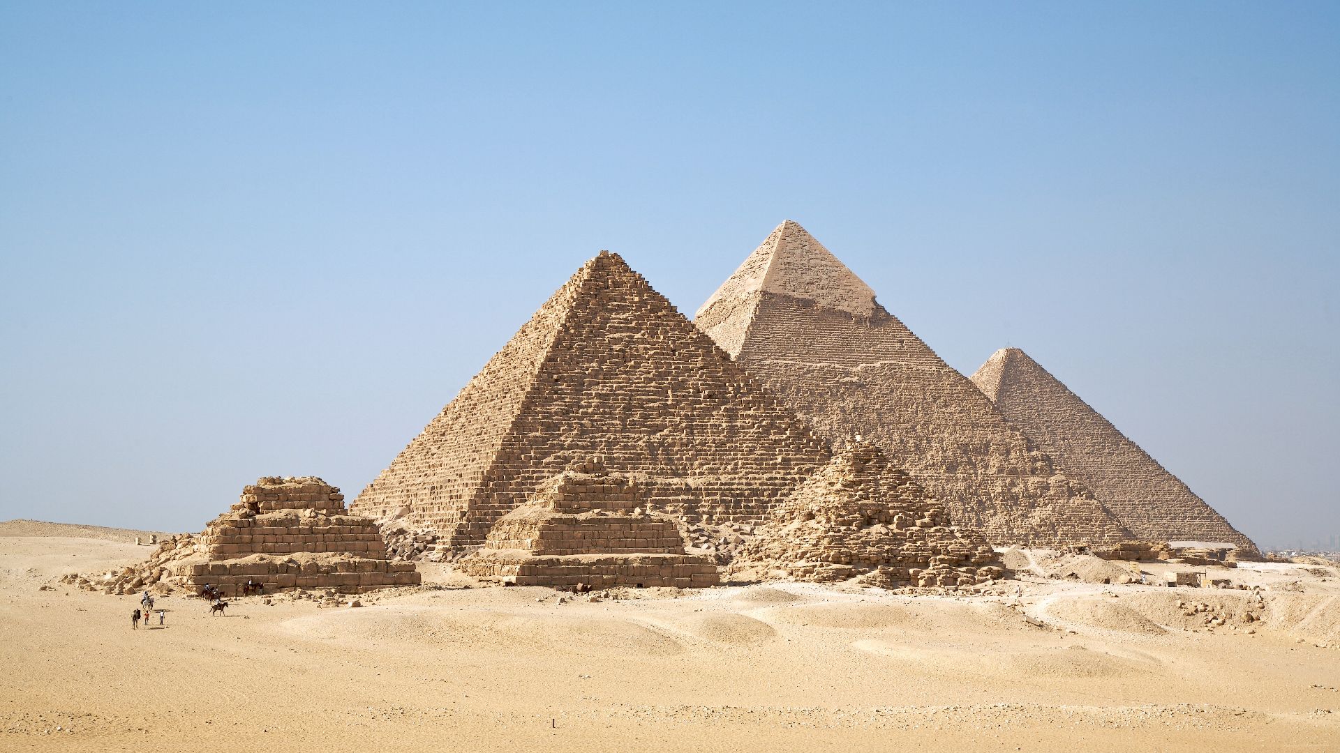 File:All Gizah Pyramids.jpg