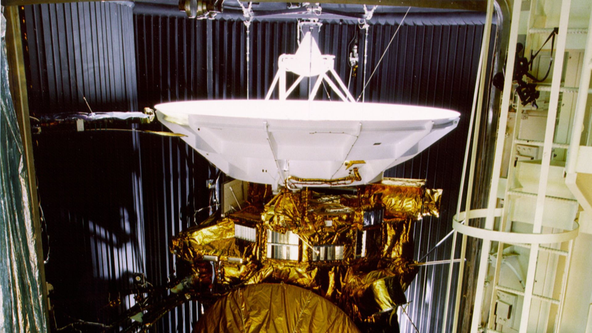 File:Cassini preflight testing.jpg