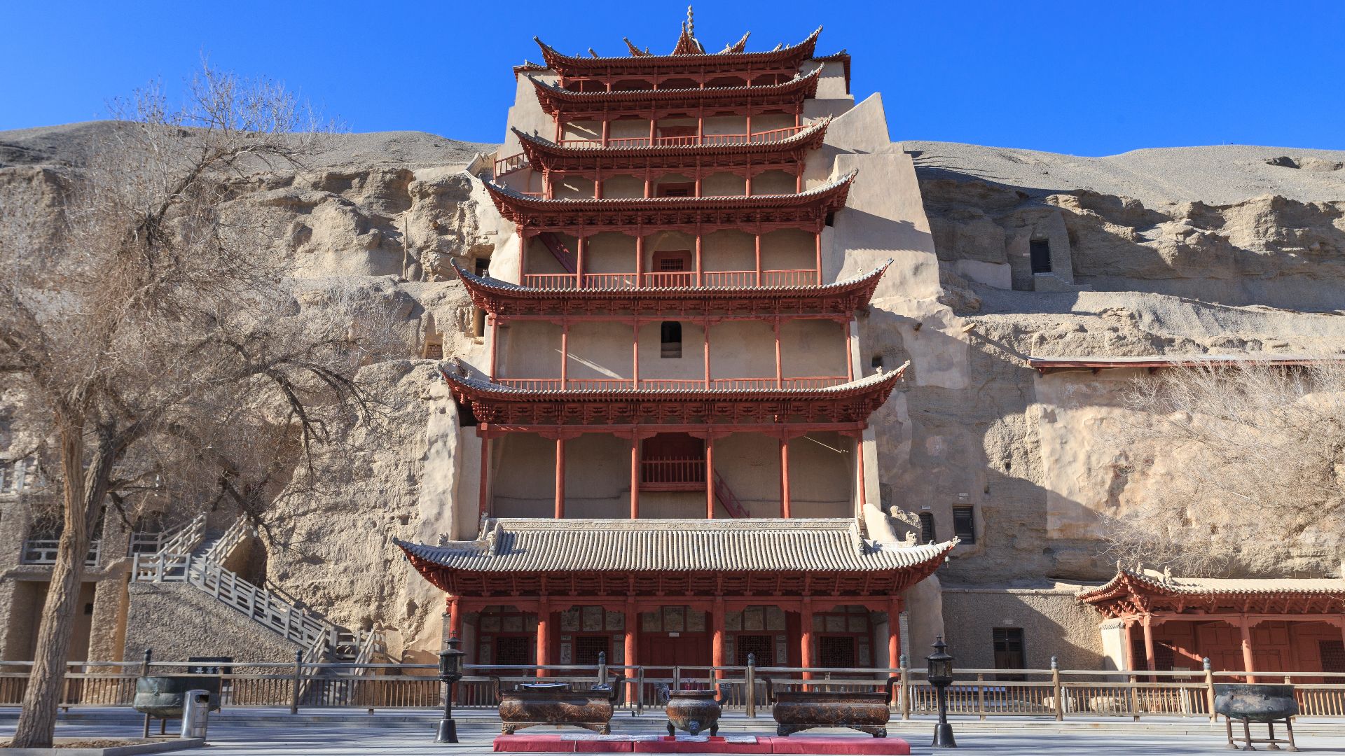 File:Dunhuang Mogao Ku 2013.12.31 12-30-18.jpg