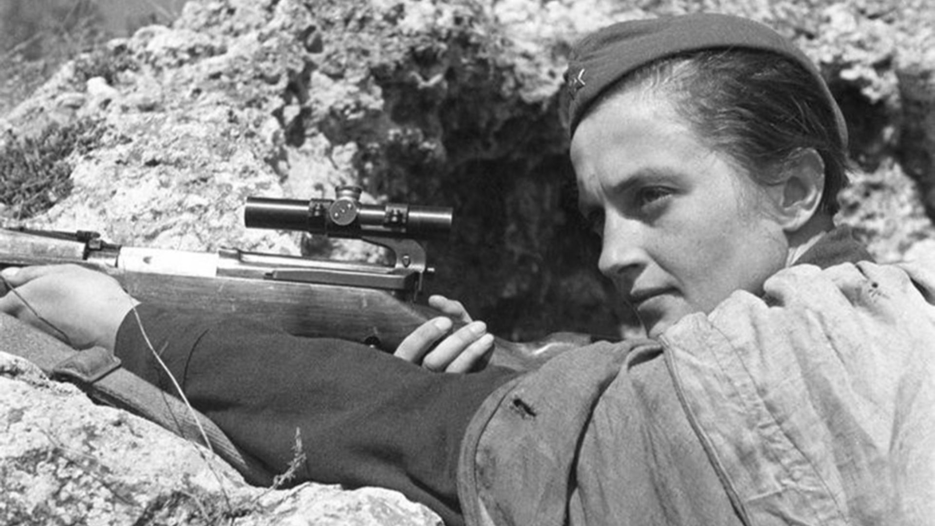 File:Pavlichenko in a trench.jpg