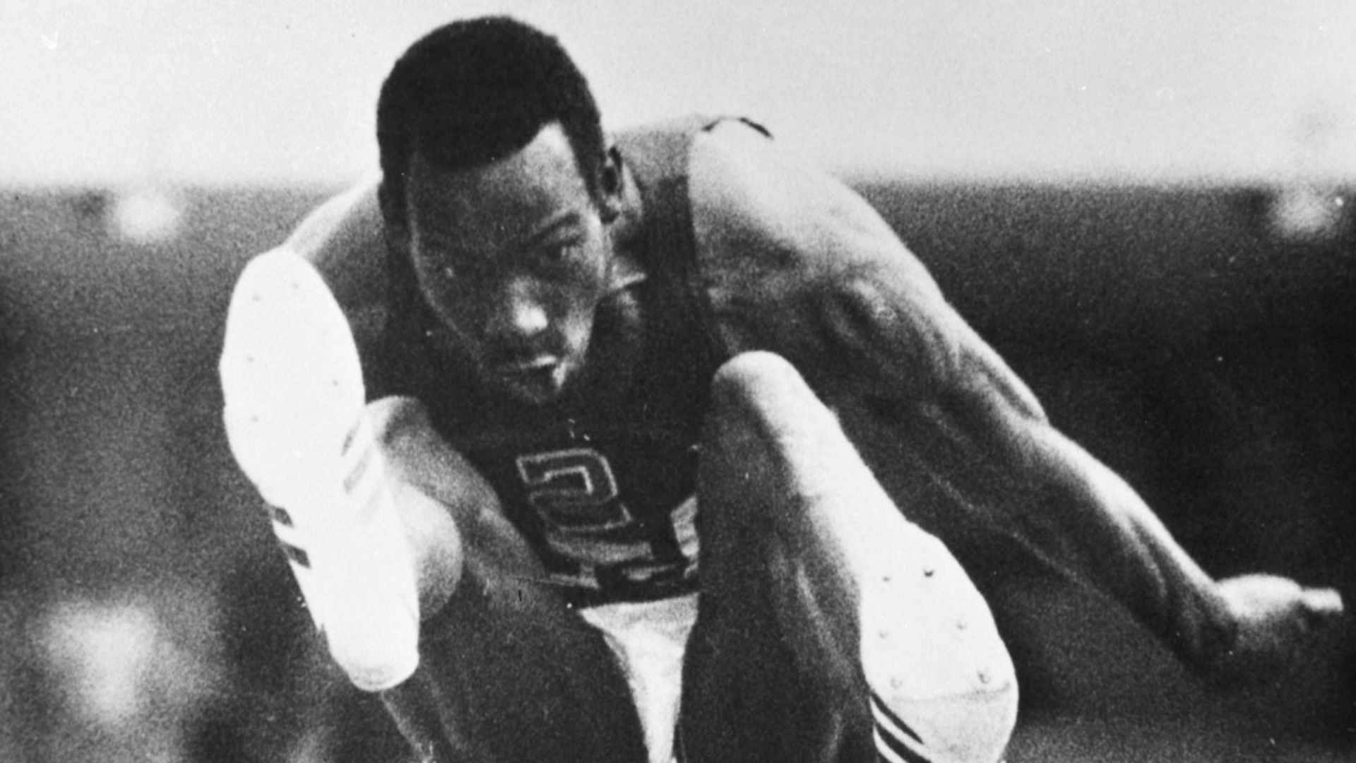 File:Bob Beamon 1968.jpg