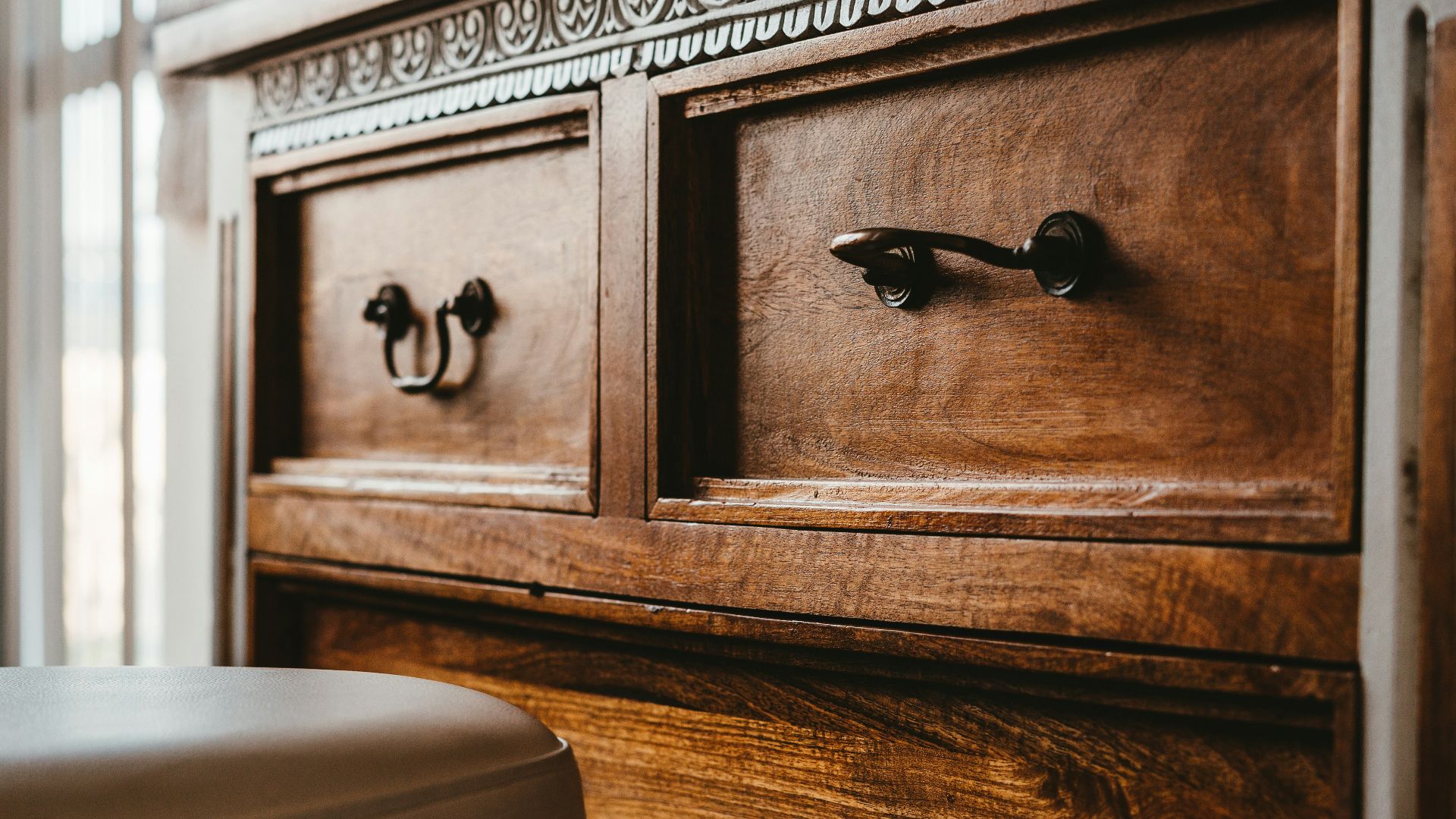 brown wooden drawer chest
