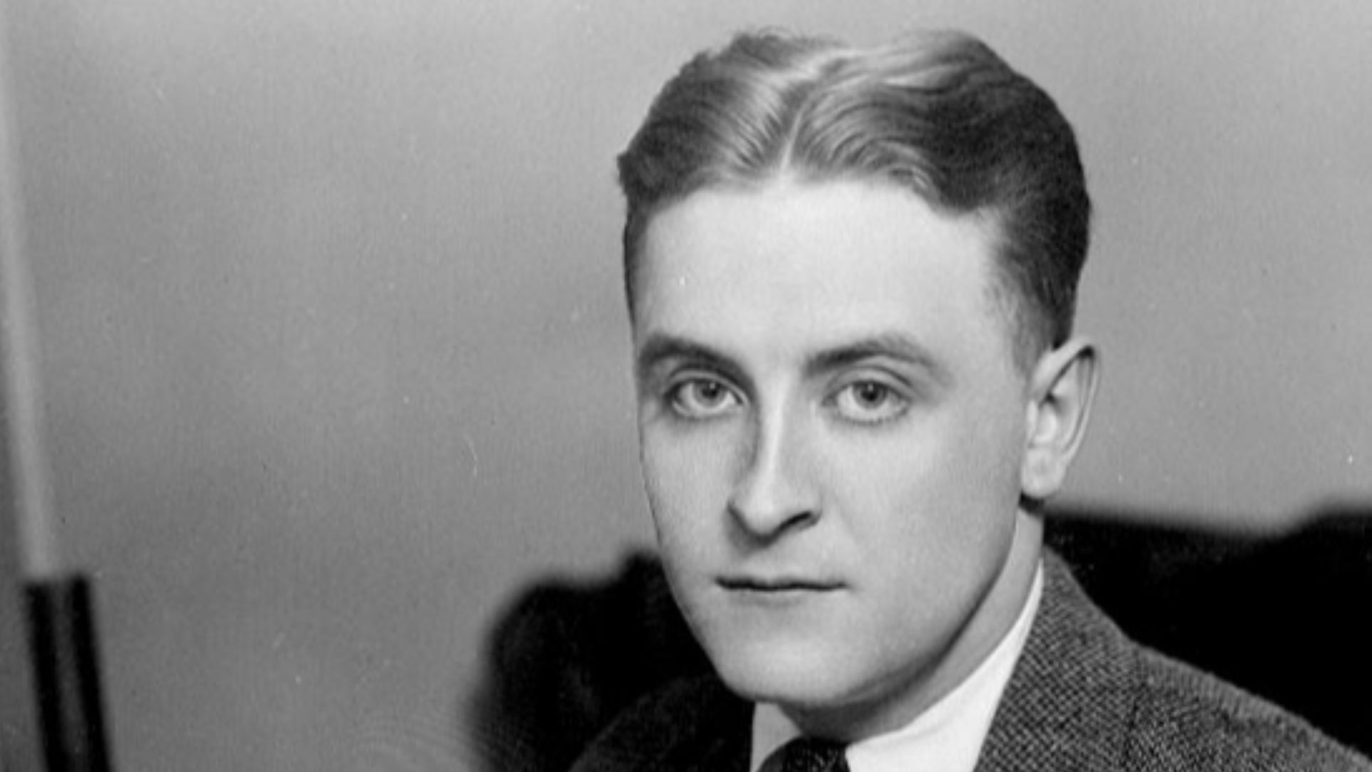 File:F Scott Fitzgerald 1921.jpg