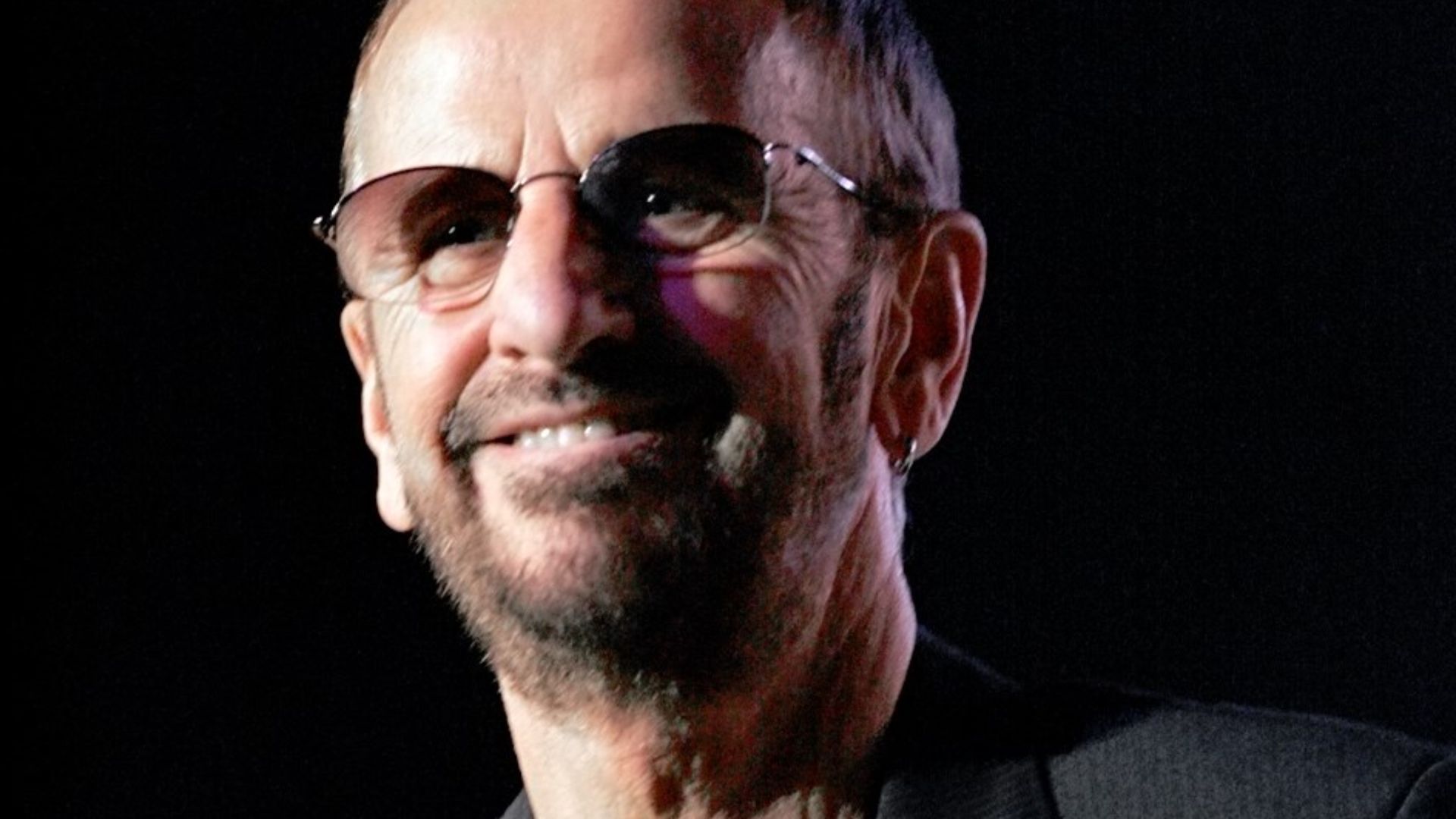 File:Ringo Starr and all his band (8470866906).jpg