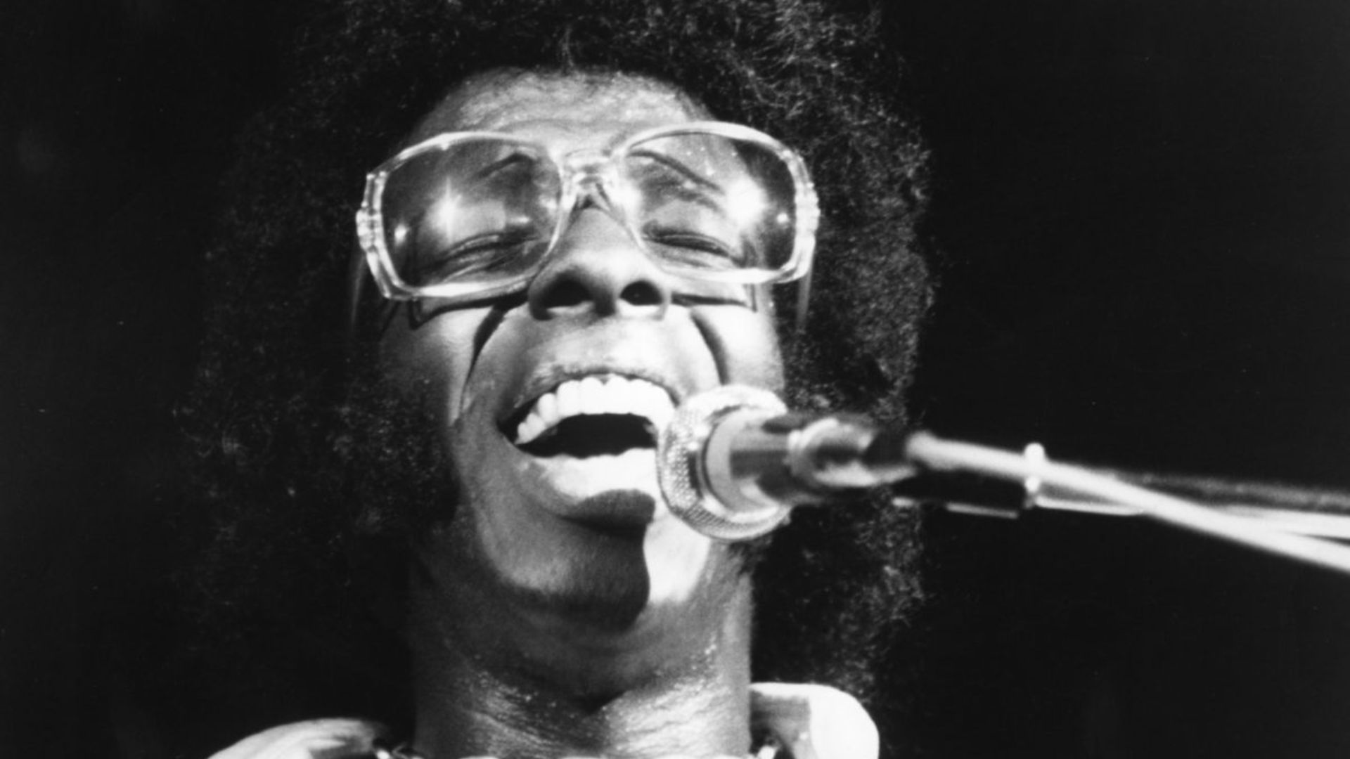 File:Sly Stone performing at the Woodstock Festival, 1969.jpg