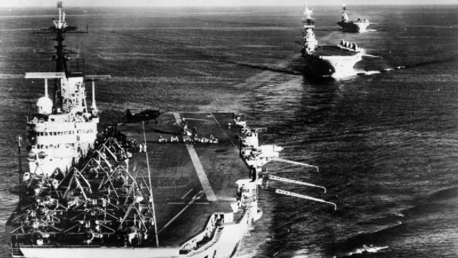 File:British carriers during Suez Crisis 1956.jpg