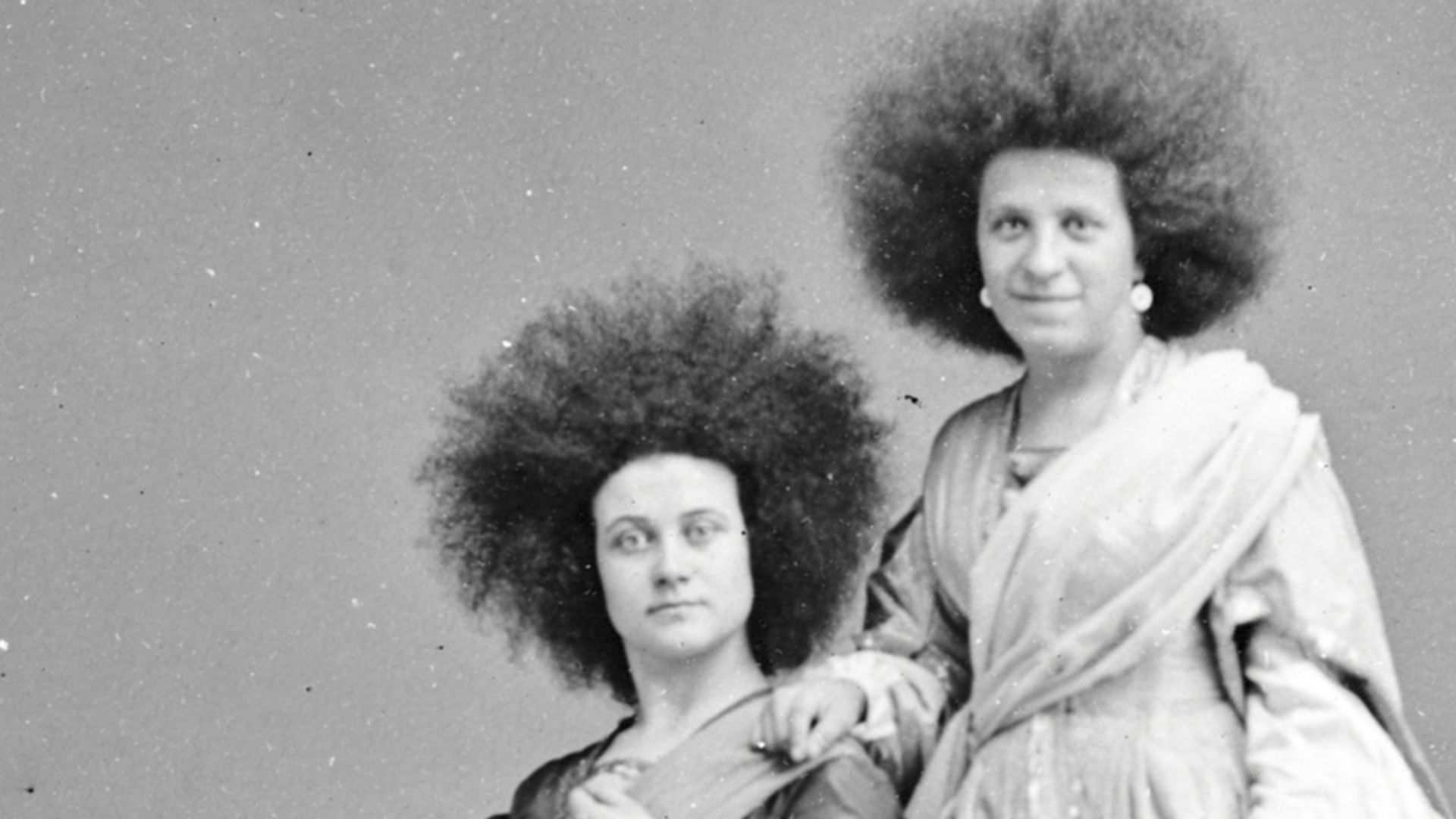 File:Zalumma Agra and Zuruby Hannum (cropped).jpg