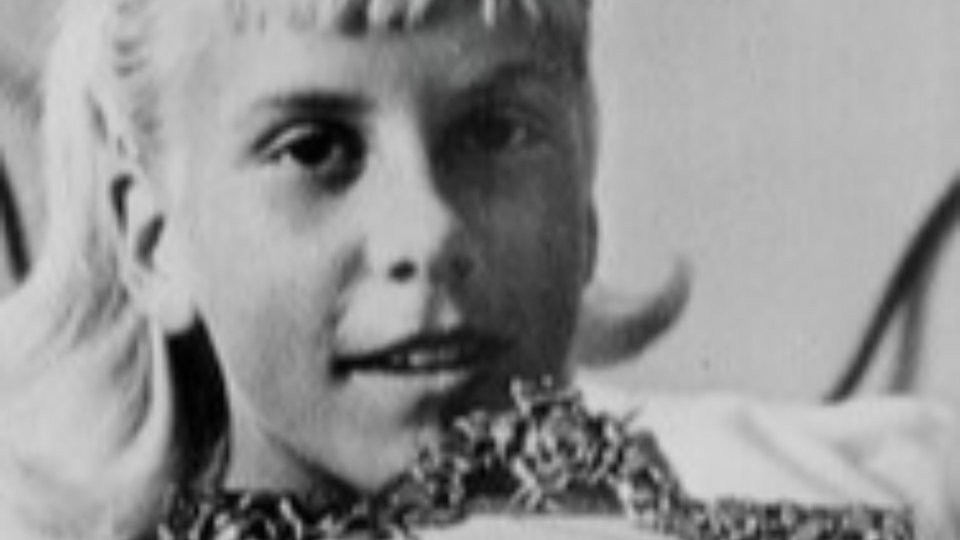 File:Terry Jo Dupperault Captain Theo November 1961.jpg