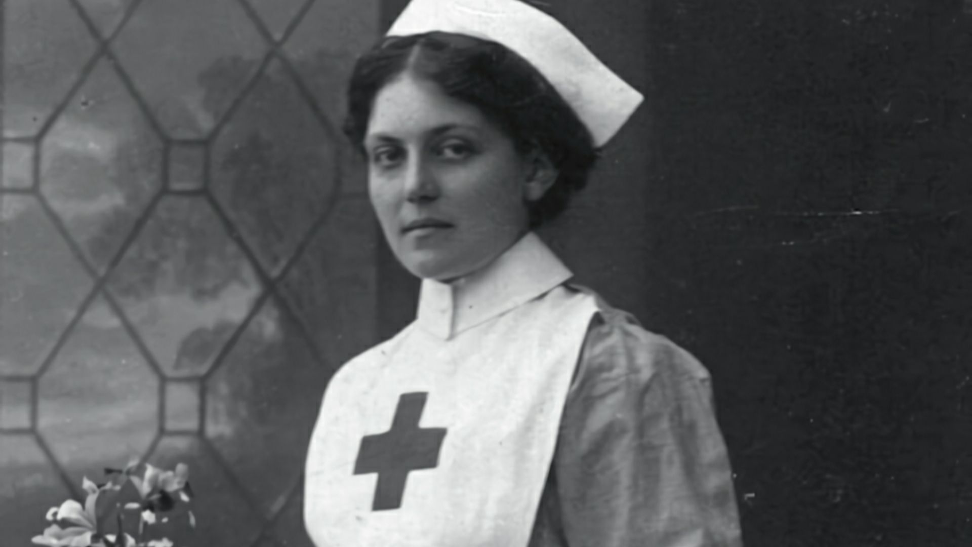 File:Violet Jessop in Voluntary Aid Detachment Uniform.jpg
