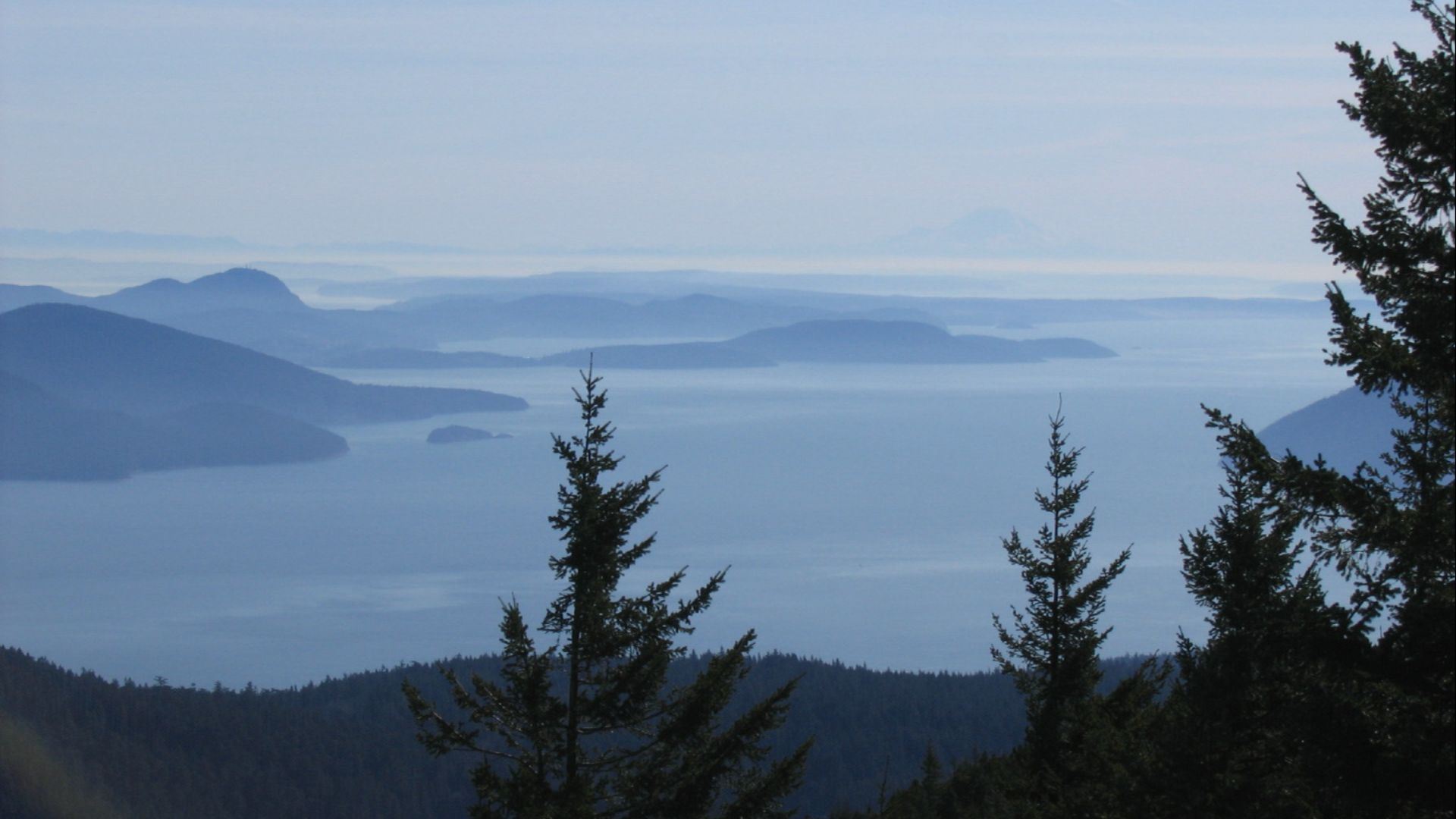 File:San Juans from Mt Constitution.jpg