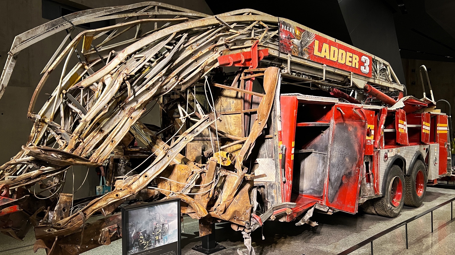 File:FDNY Ladder 3 truck SL9413.jpg
