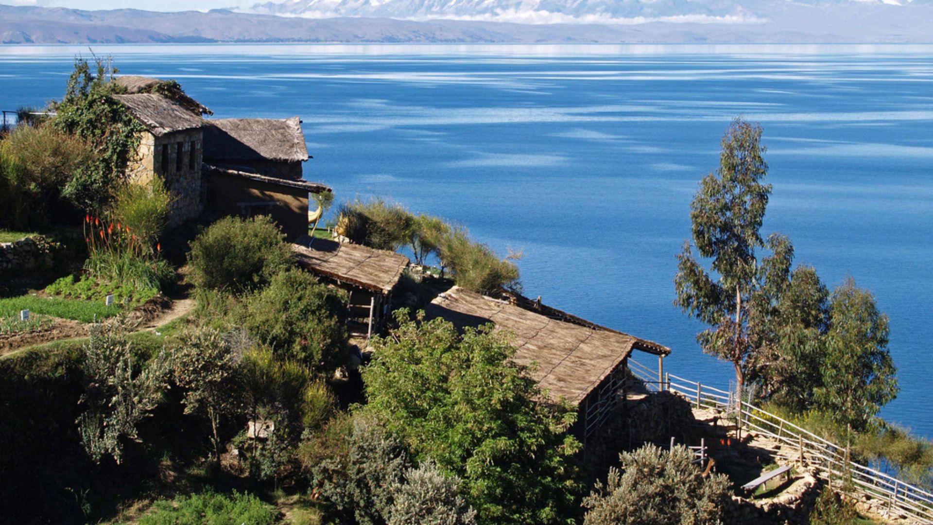 File:Lake Titicaca on the Andes from Bolivia.jpg