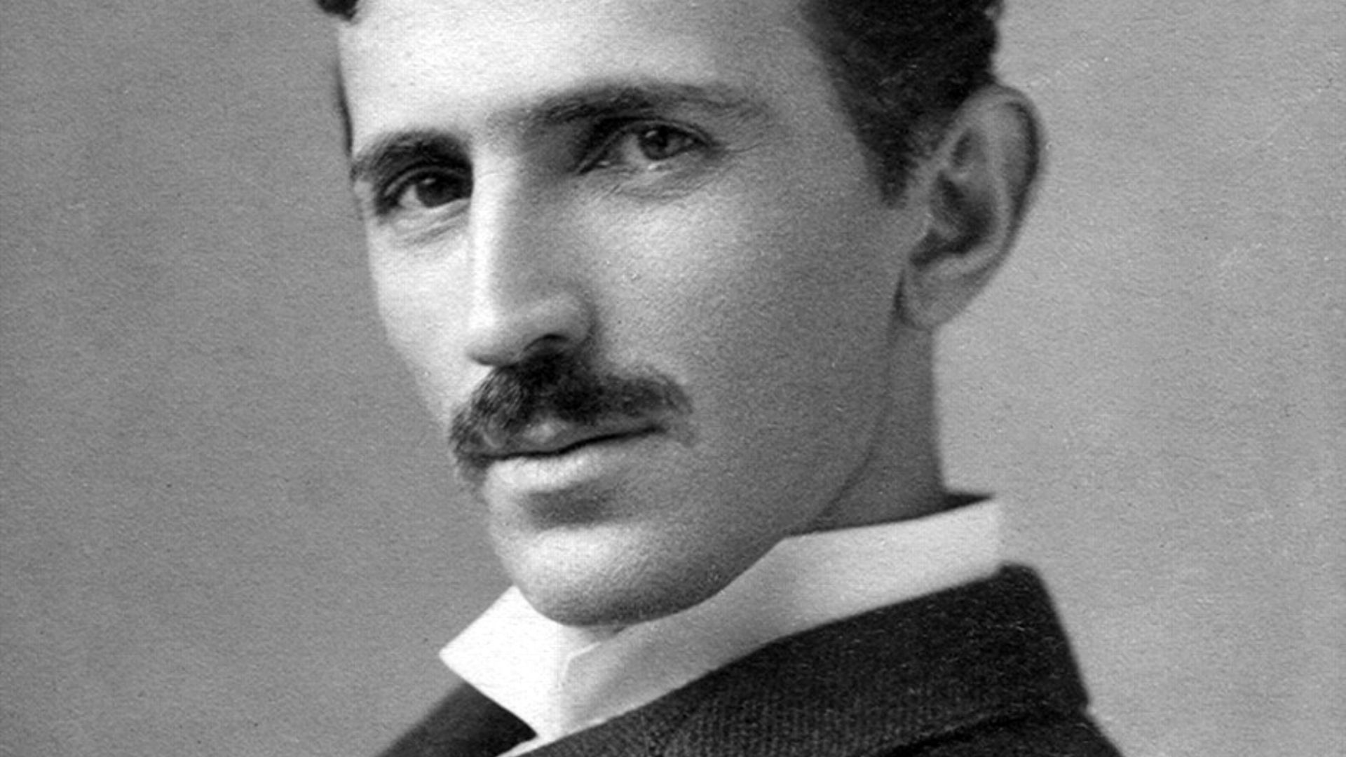 File:Tesla circa 1890.jpeg