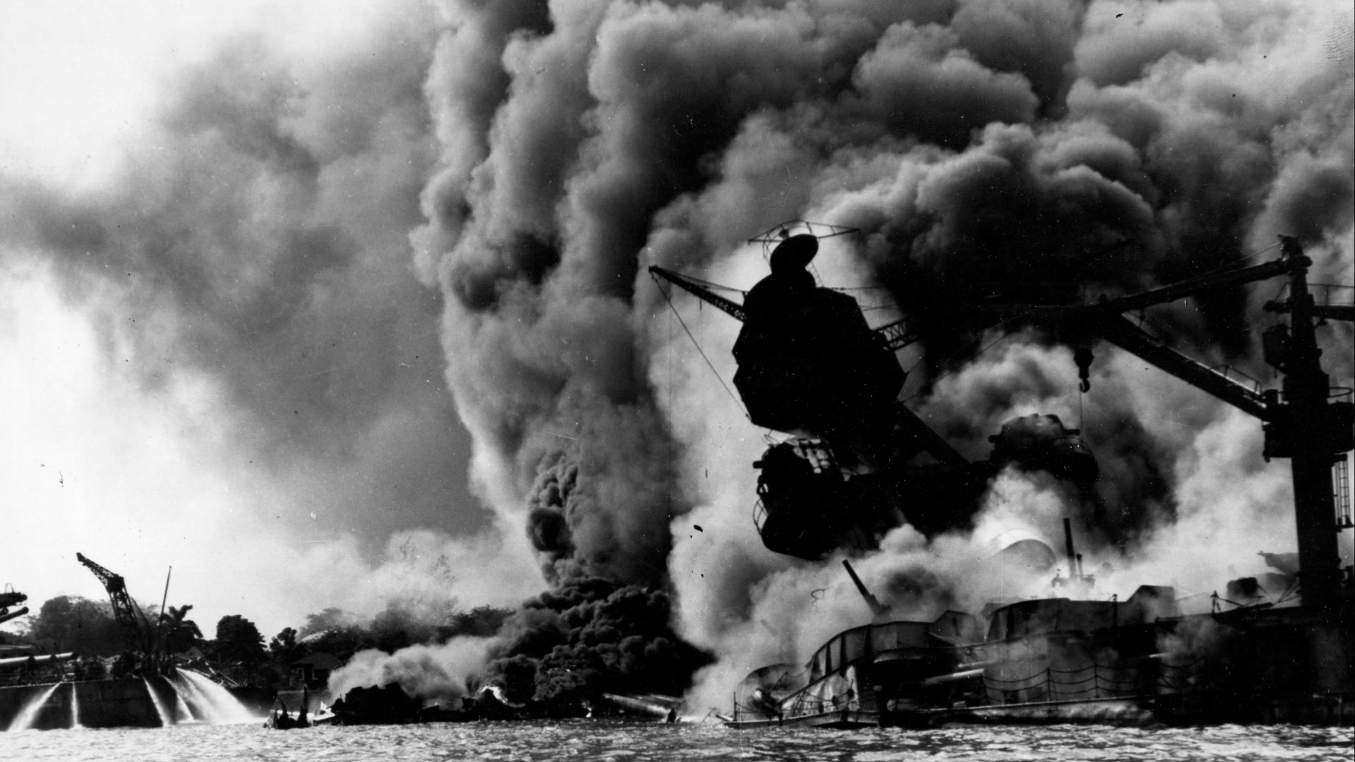 File:Pearl Harbor Attack, 7 December 1941 - 80-G-19942.jpg